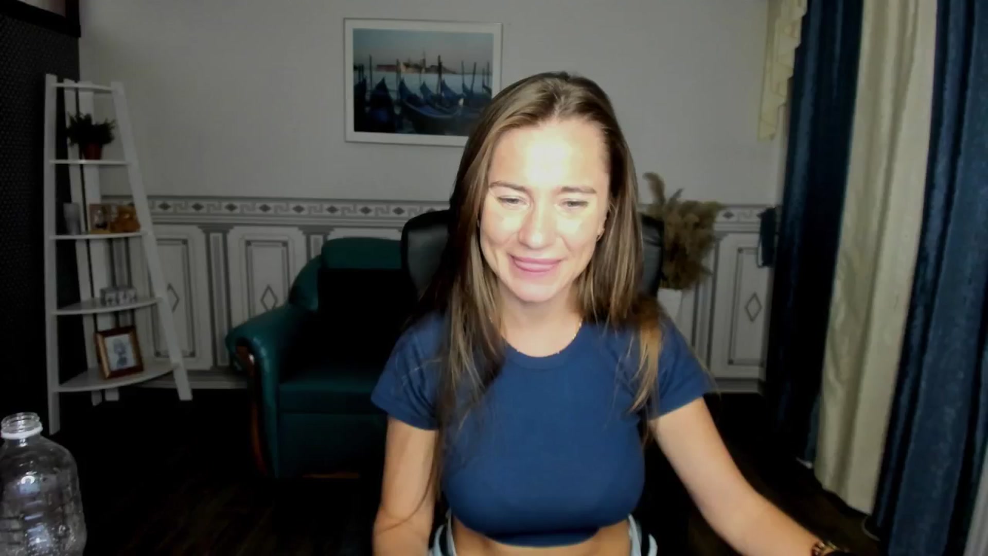 Gallery image thumbnail from Tilly_Casti's myfreecams stream on, 08/21/2024, 17:10 image 6 of 20