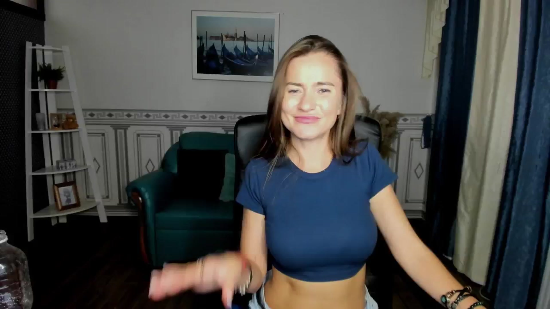 Gallery image thumbnail from Tilly_Casti's myfreecams stream on, 08/21/2024, 17:10 image 3 of 20