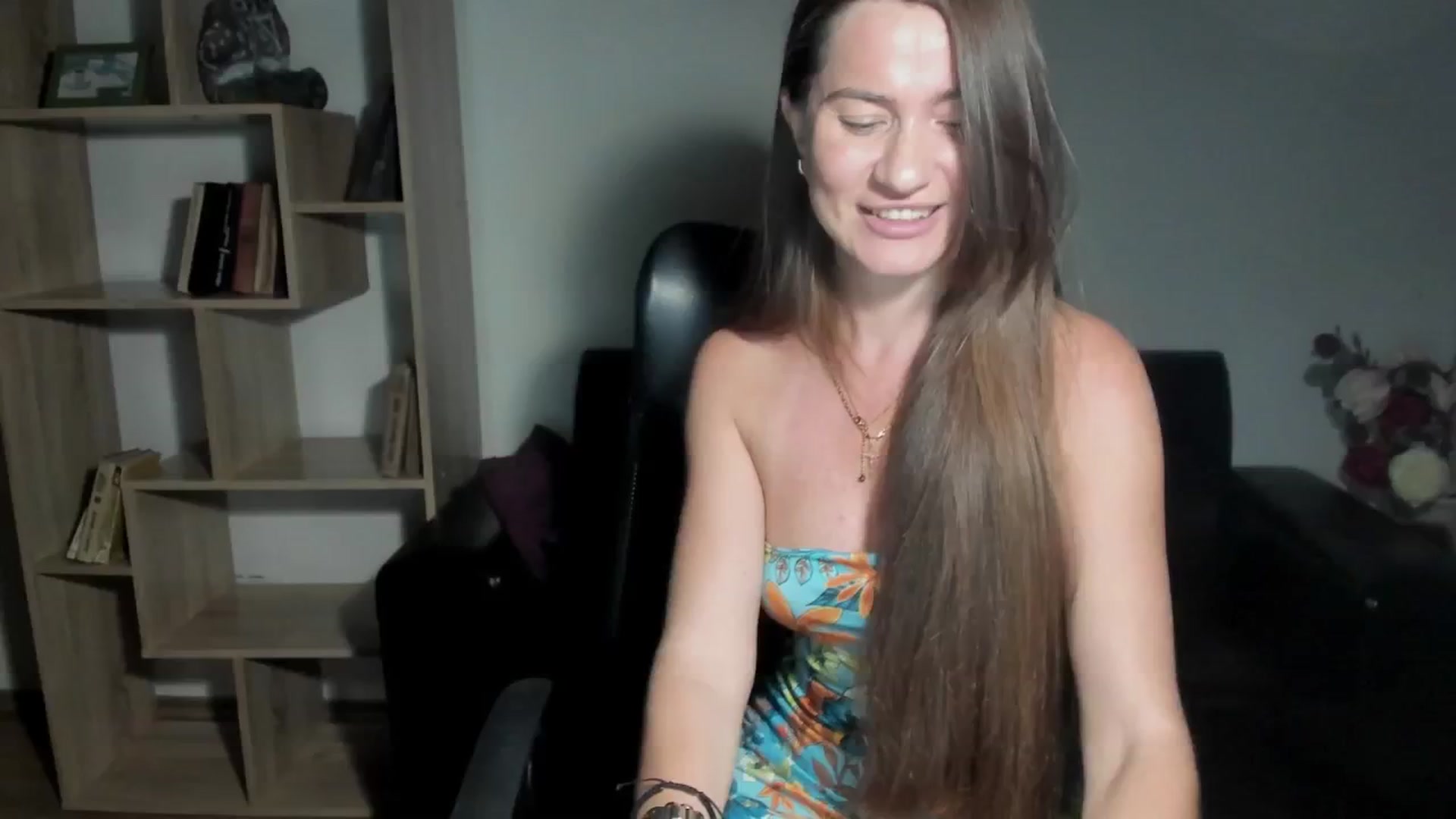 Gallery image thumbnail from Tilly_Casti's myfreecams stream on, 08/31/2024, 17:20 image 2 of 20