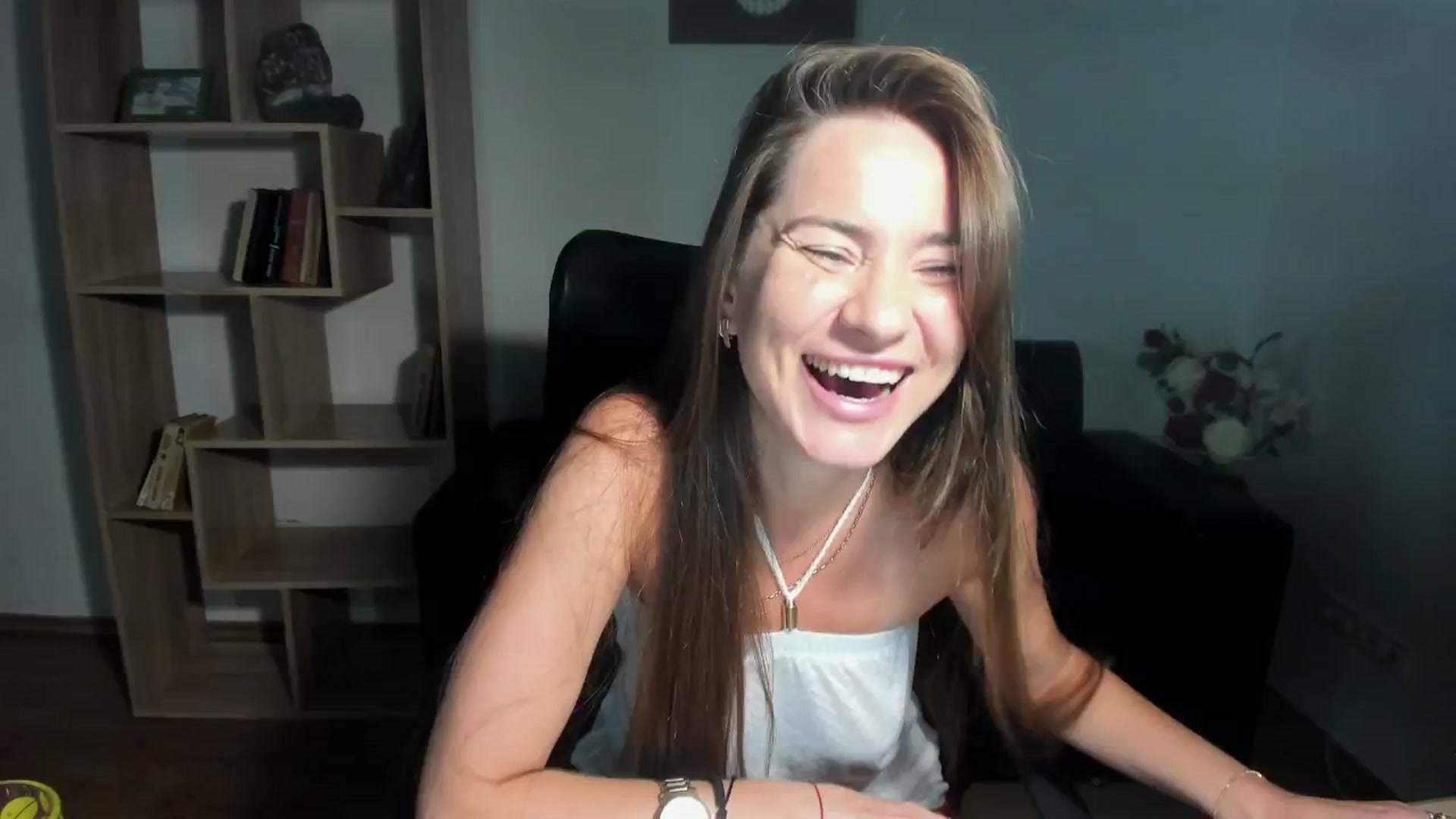 Gallery image thumbnail from Tilly_Casti's myfreecams stream on, 09/01/2024, 14:22 image 18 of 20