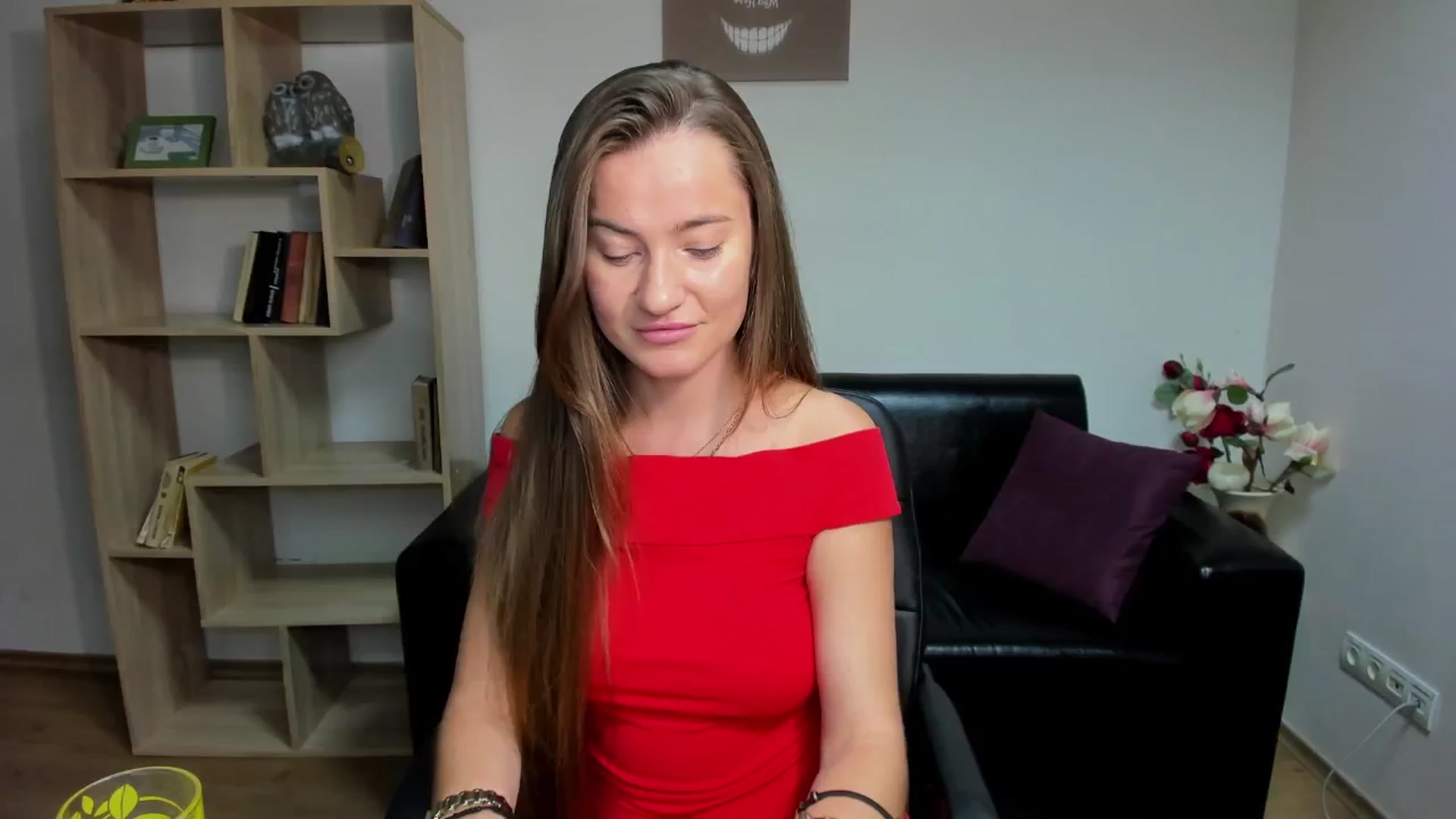 Gallery image thumbnail from Tilly_Casti's myfreecams stream on, 09/15/2024, 12:15 image 13 of 20