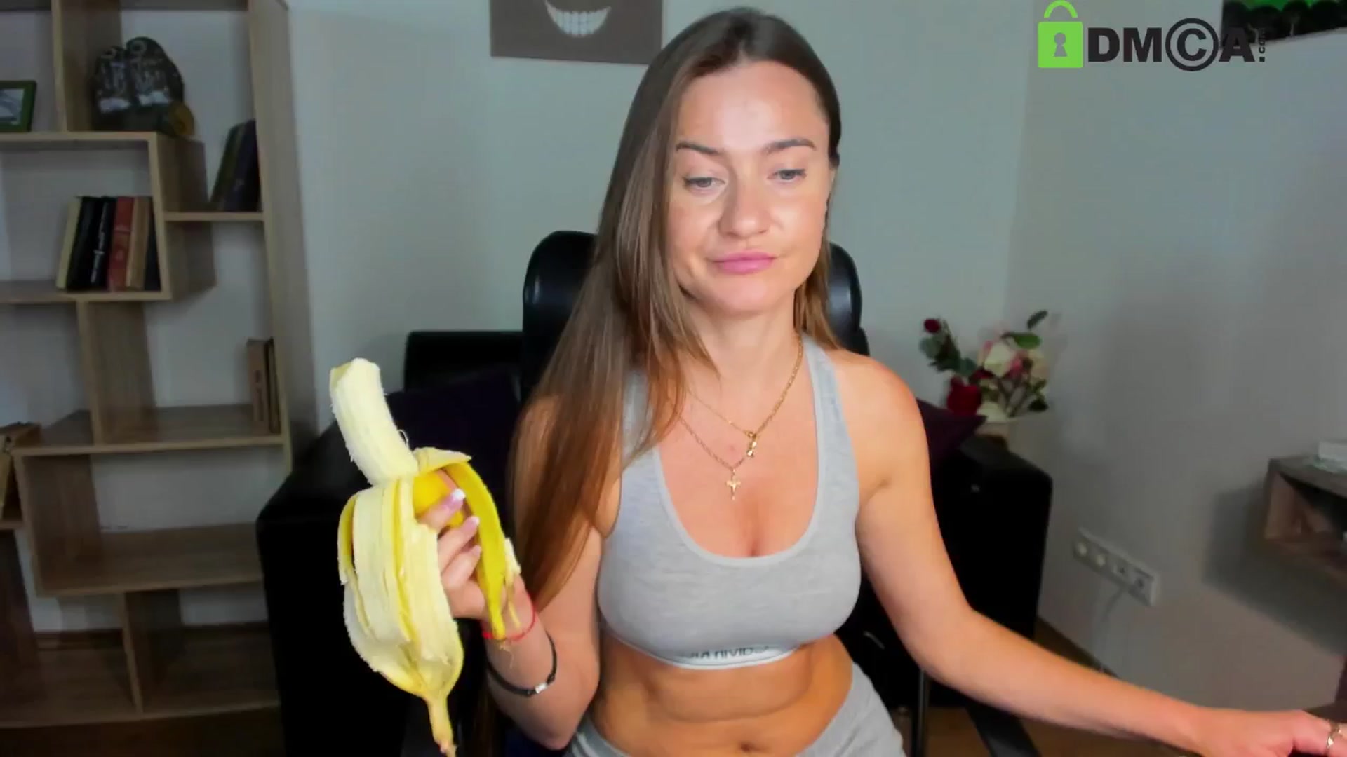 Gallery image thumbnail from Tilly_Casti's myfreecams stream on, 09/30/2024, 08:08 image 12 of 20