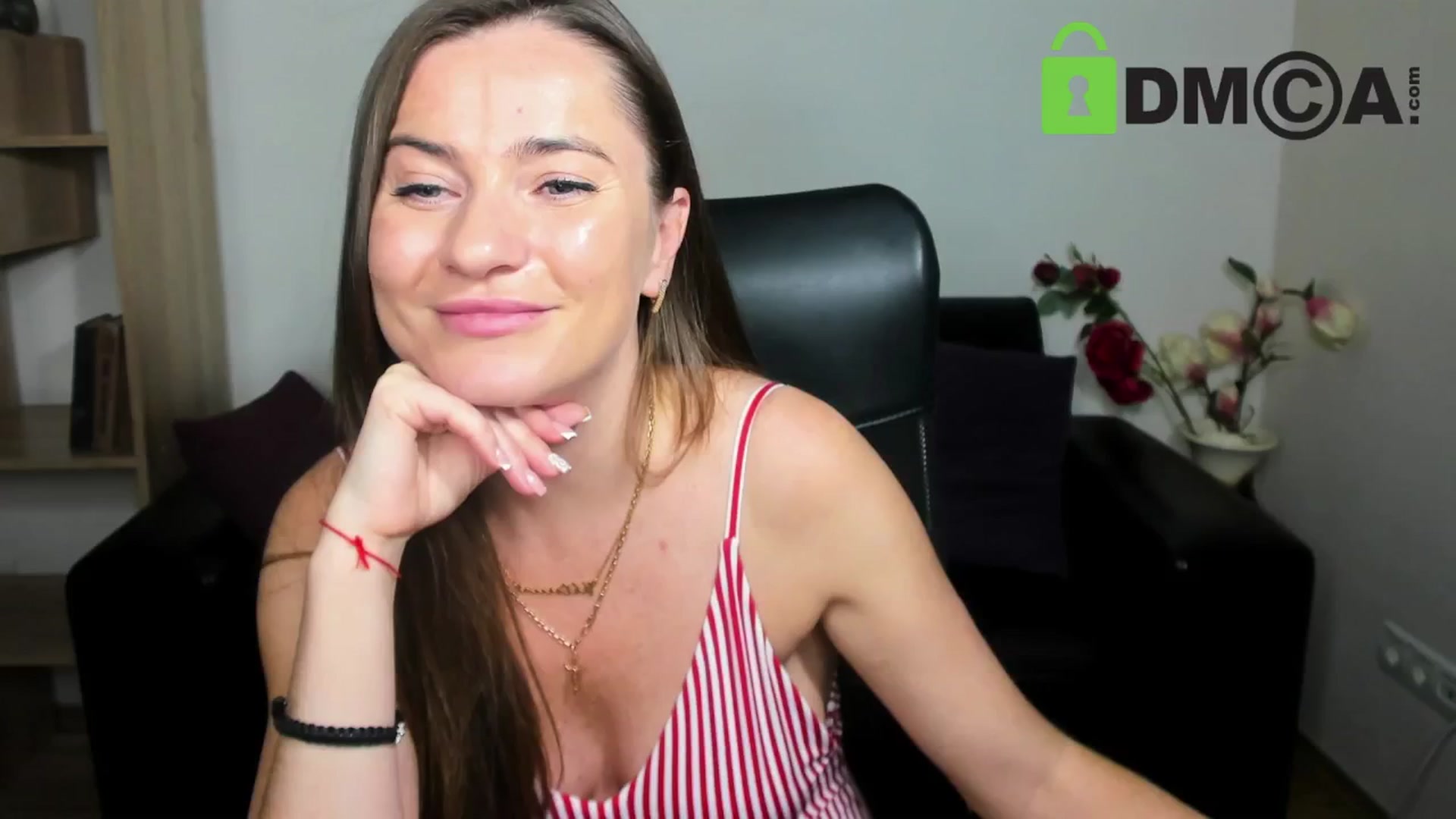 Gallery image thumbnail from Tilly_Casti's myfreecams stream on, 11/10/2024, 17:37 image 18 of 20