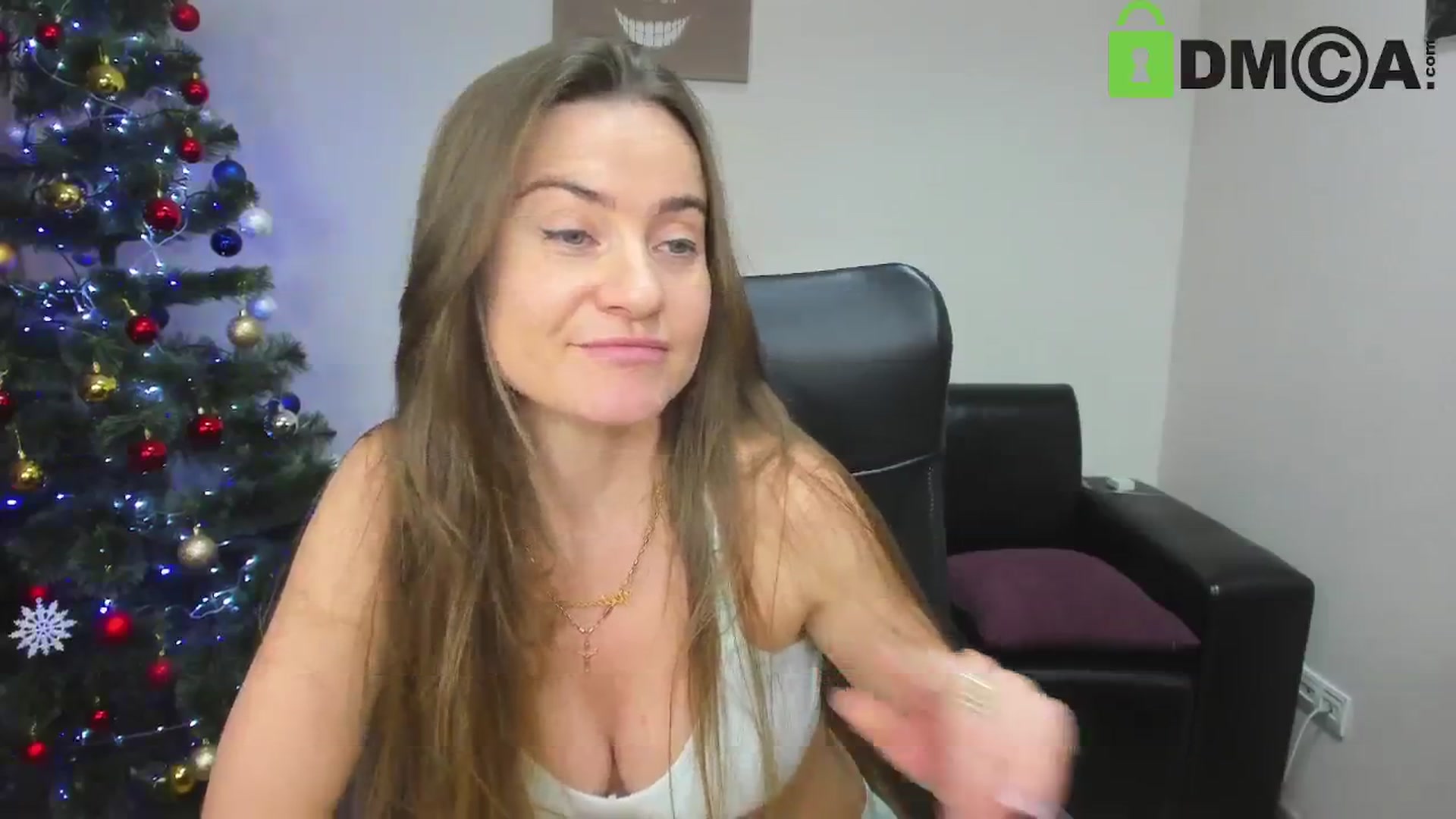 Gallery image thumbnail from Tilly_Casti's myfreecams stream on, 12/21/2024, 17:11 image 12 of 20
