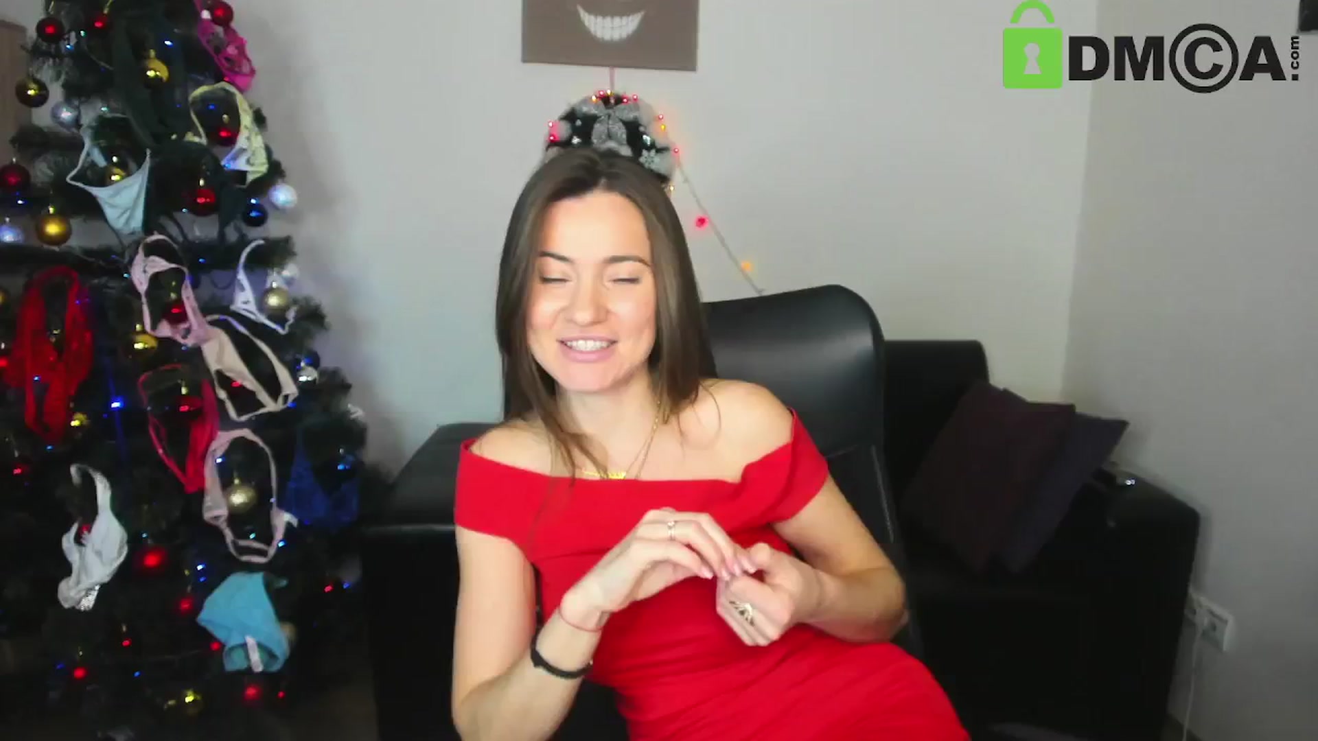 Gallery image thumbnail from Tilly_Casti's myfreecams stream on, 12/28/2024, 14:05 image 14 of 20
