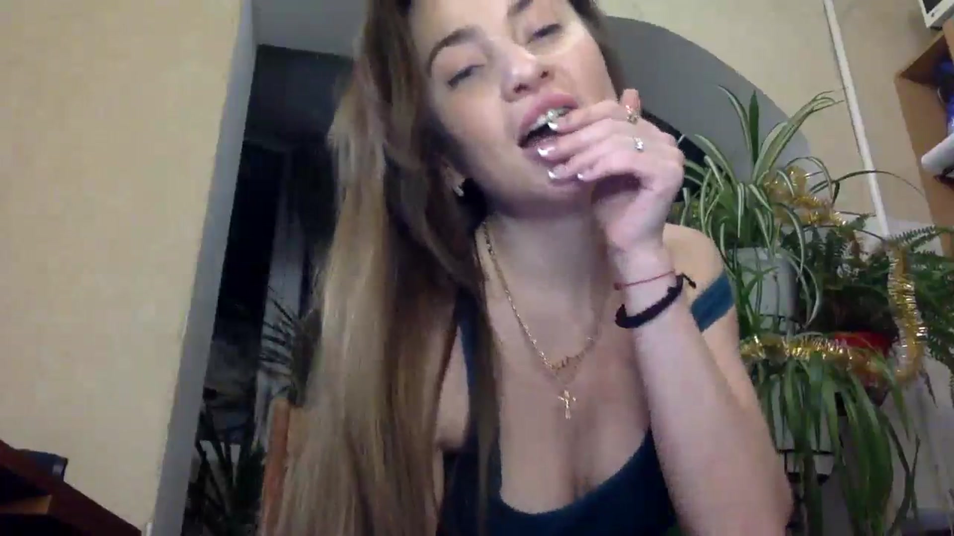 Gallery image thumbnail from Tilly_Casti's myfreecams stream on, 12/30/2024, 19:15 image 5 of 20