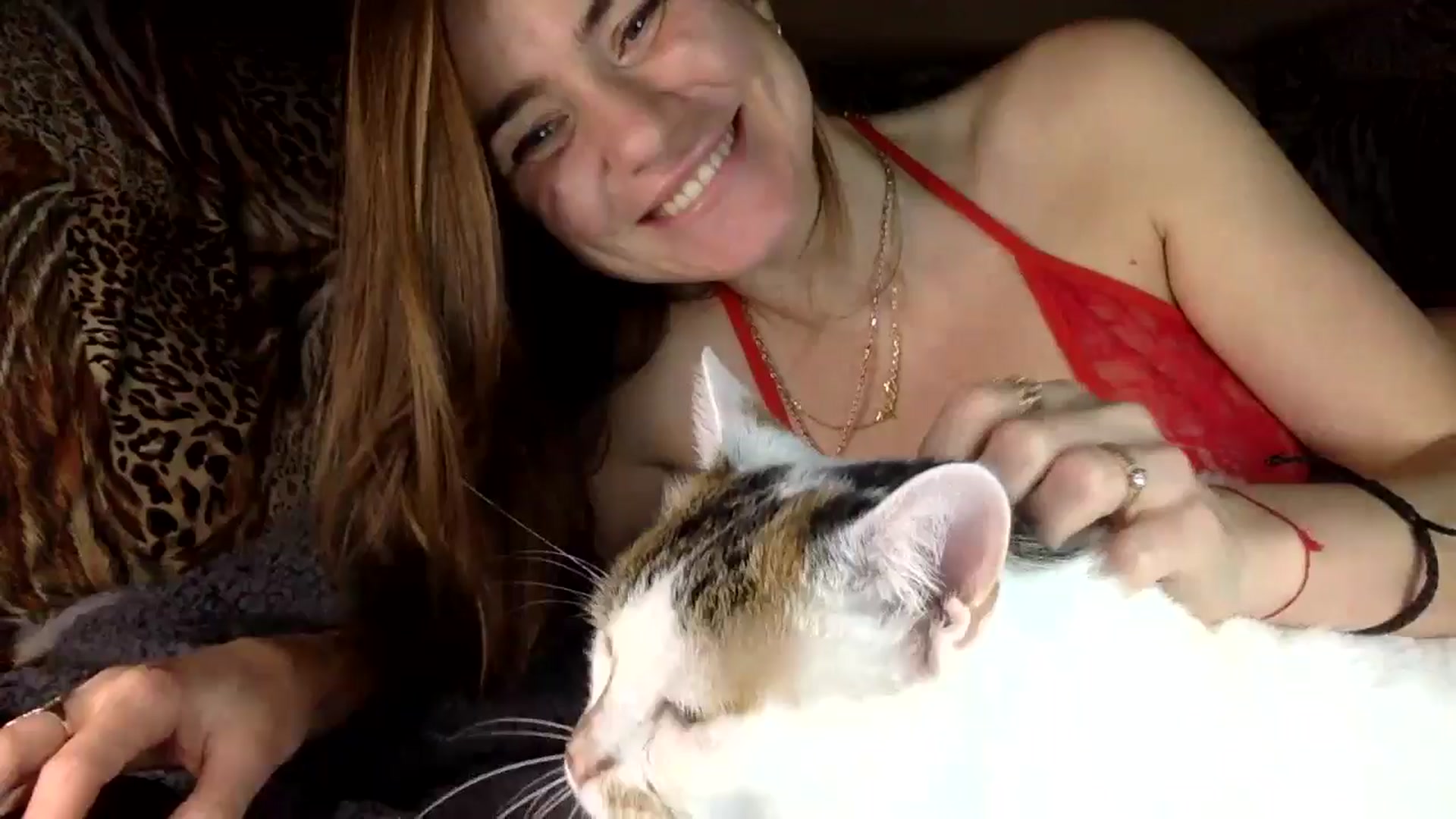 Gallery image thumbnail from Tilly_Casti's myfreecams stream on, 01/08/2025, 17:33 image 14 of 20