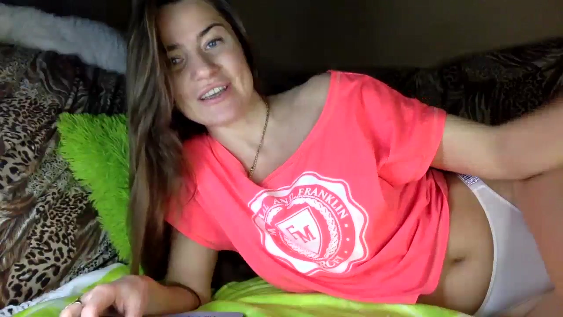 Gallery image thumbnail from Tilly_Casti's myfreecams stream on, 01/15/2025, 15:18 image 7 of 20