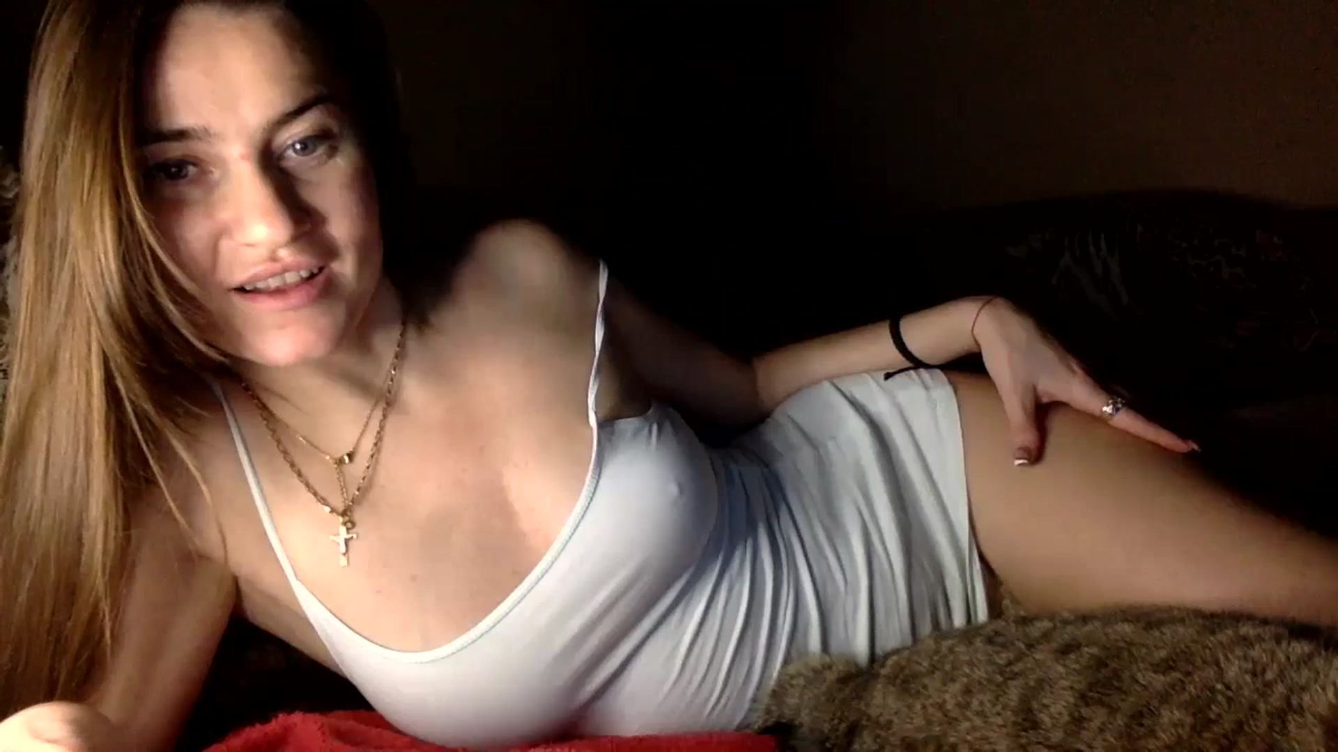 Gallery image thumbnail from Tilly_Casti's myfreecams stream on, 01/17/2025, 20:10 image 10 of 20