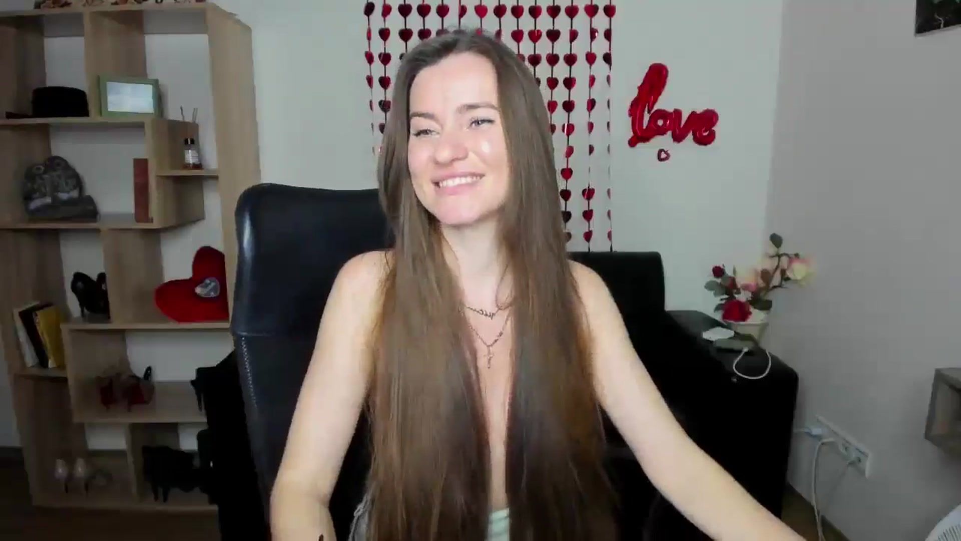Gallery image thumbnail from Tilly_Casti's myfreecams stream on, 02/20/2025, 14:52 image 10 of 20