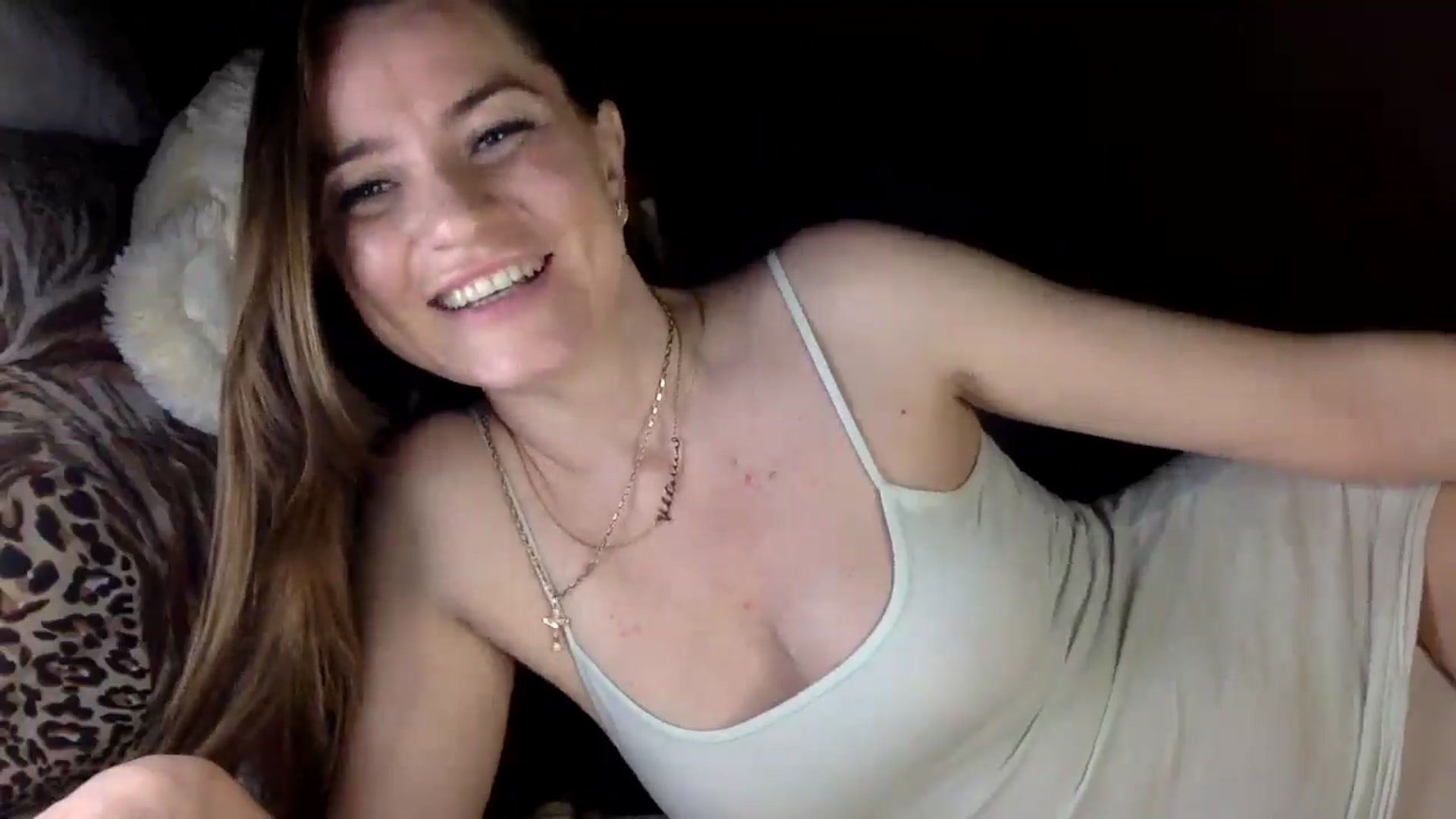 Gallery image thumbnail from Tilly_Casti's myfreecams stream on, 04/03/2025, 17:46 image 12 of 20