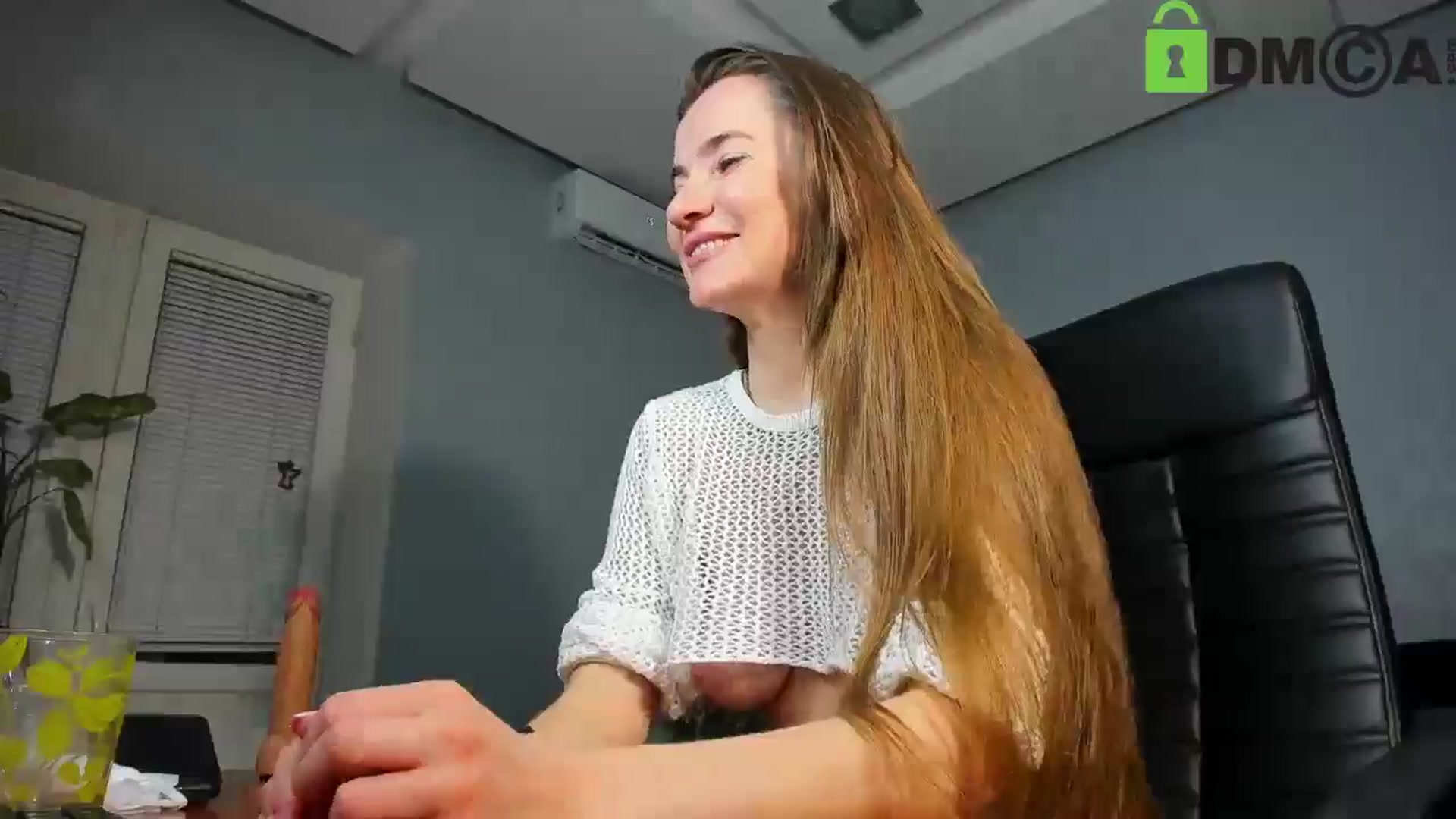 Gallery image thumbnail from Tilly_Casti's myfreecams stream on, 04/13/2025, 17:54 image 8 of 20