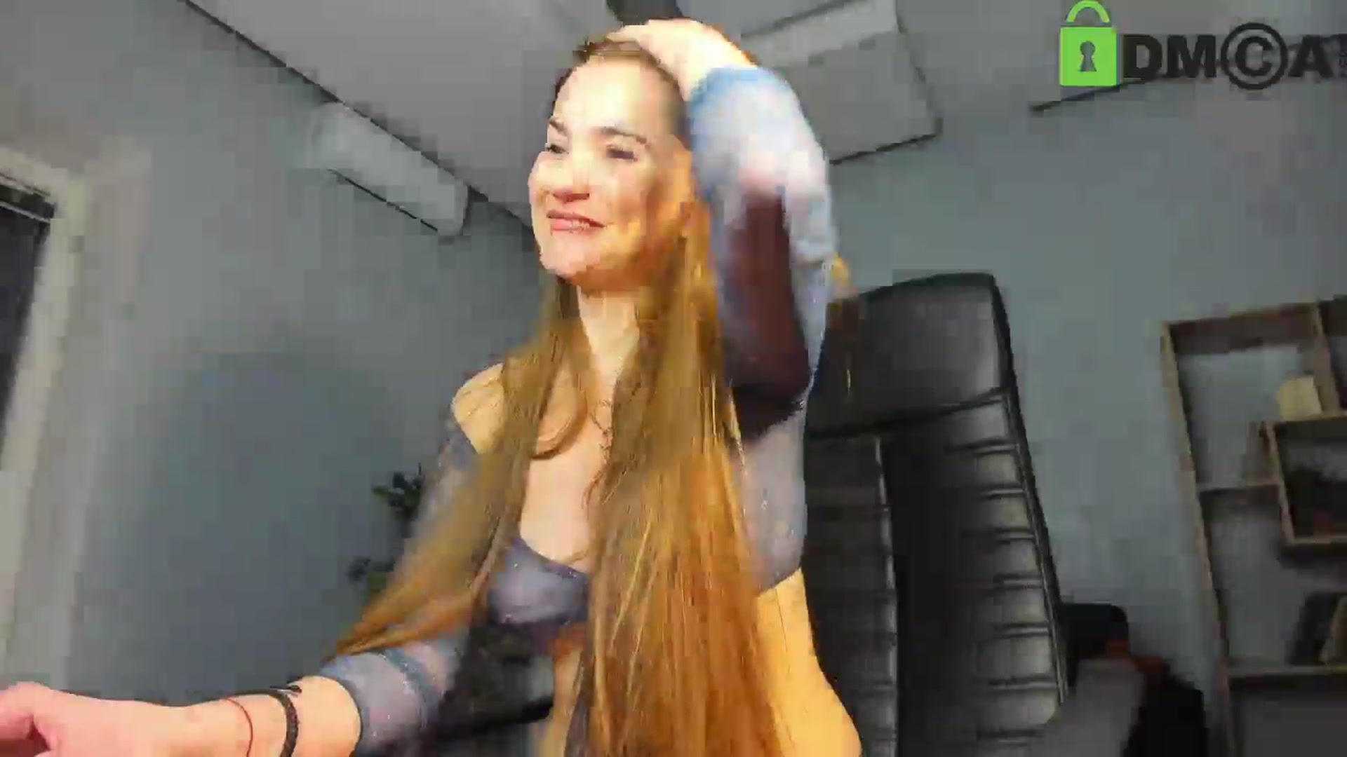 Gallery image thumbnail from Tilly_Casti's myfreecams stream on, 04/16/2025, 17:56 image 3 of 20