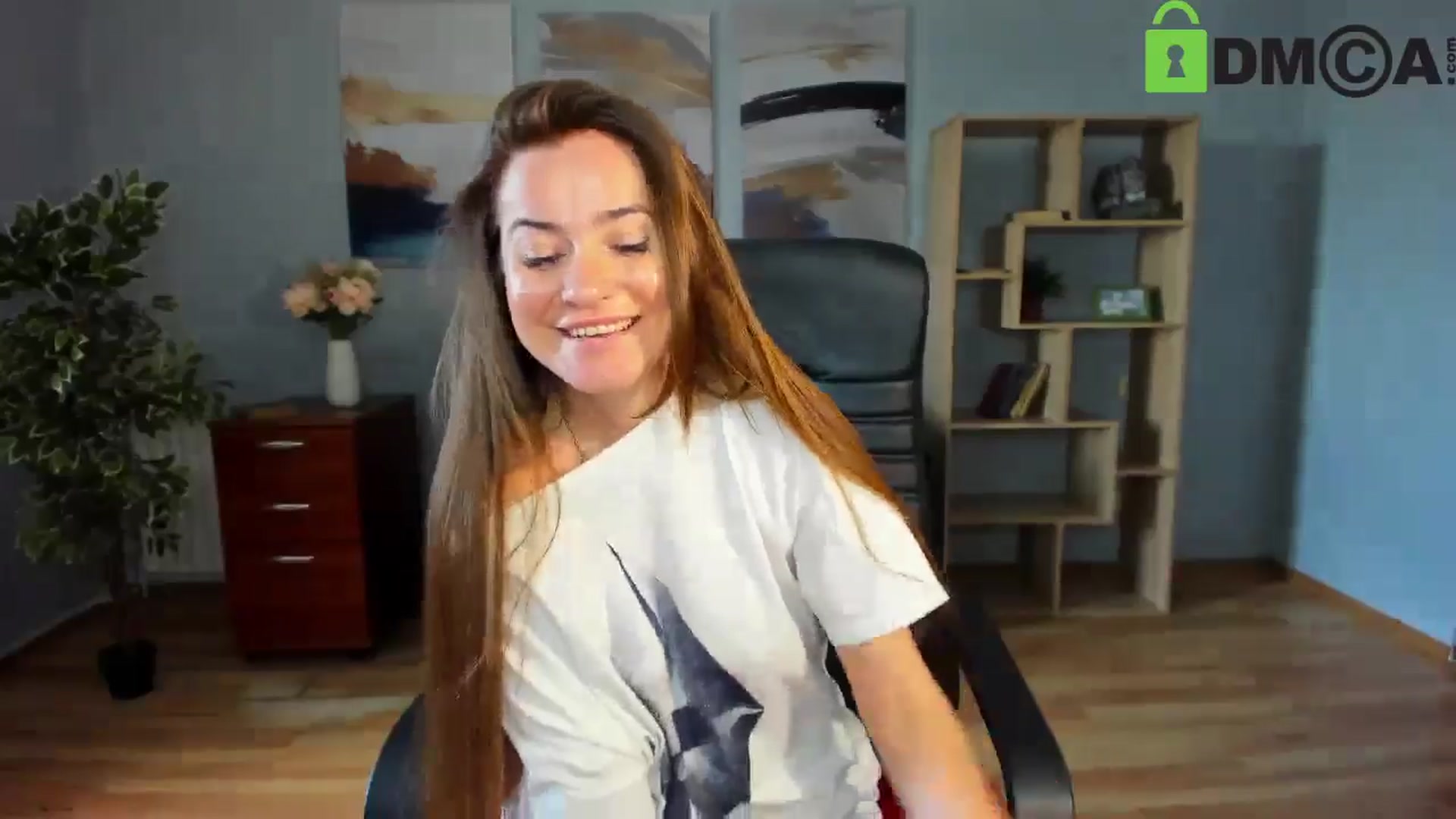 Gallery image thumbnail from Tilly_Casti's myfreecams stream on, 04/25/2025, 12:37 image 18 of 20