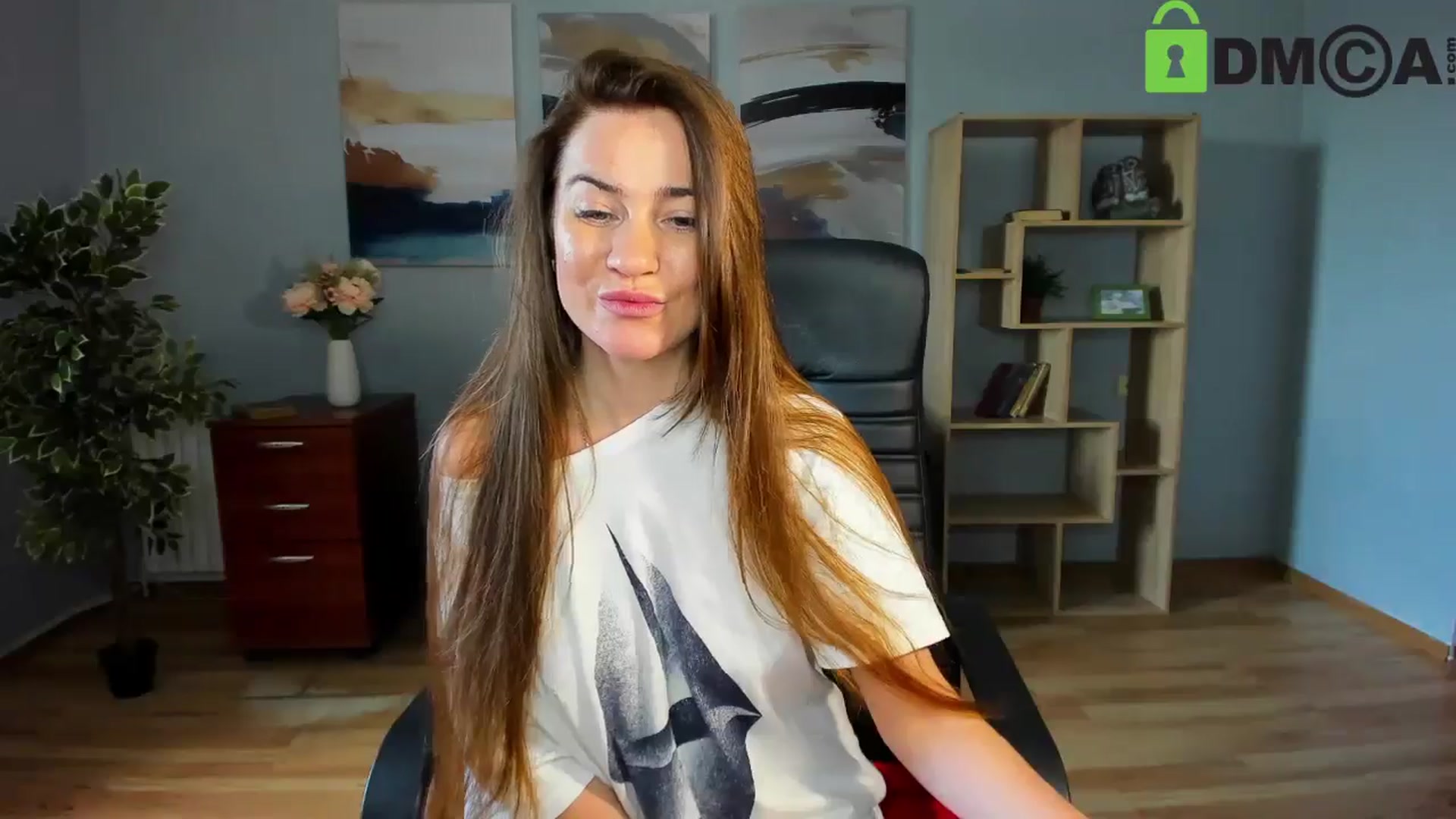 Gallery image thumbnail from Tilly_Casti's myfreecams stream on, 04/25/2025, 12:37 image 19 of 20