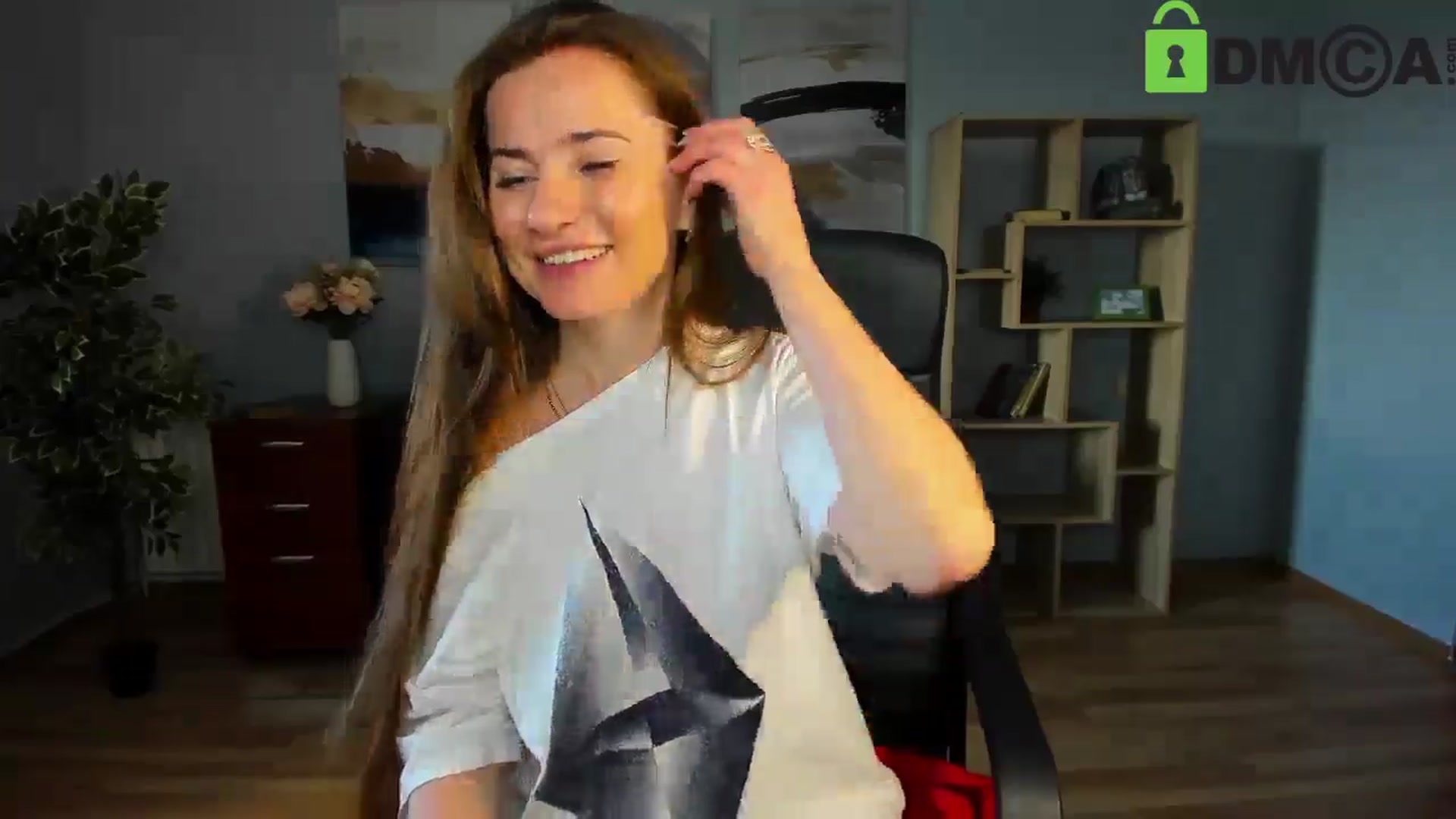 Gallery image thumbnail from Tilly_Casti's myfreecams stream on, 04/25/2025, 12:37 image 7 of 20