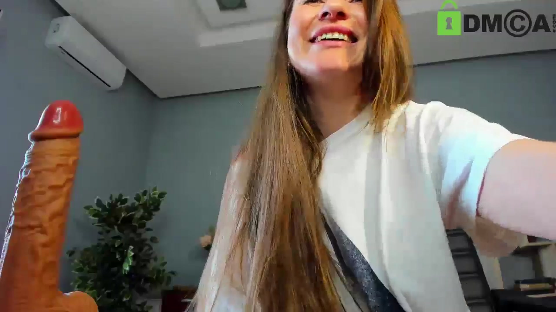 Gallery image thumbnail from Tilly_Casti's myfreecams stream on, 04/26/2025, 15:17 image 5 of 20