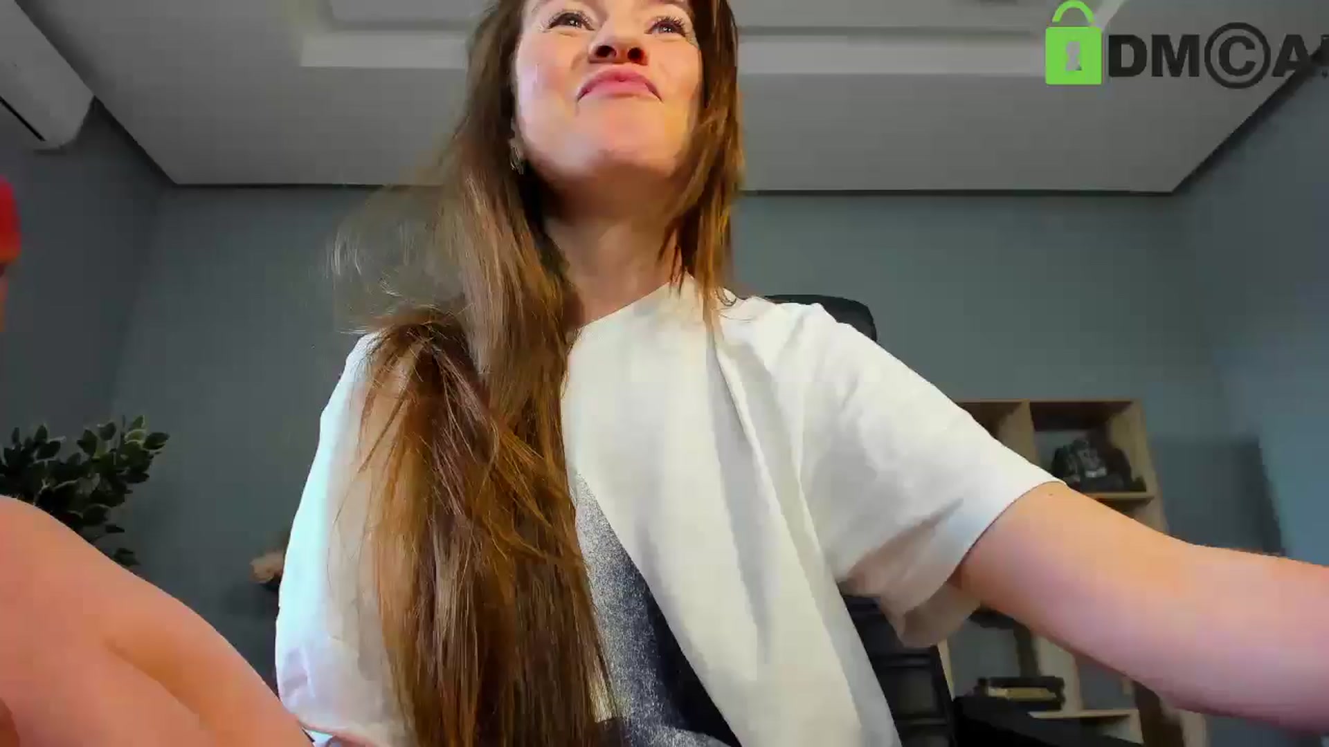Gallery image thumbnail from Tilly_Casti's myfreecams stream on, 04/26/2025, 15:17 image 1 of 20