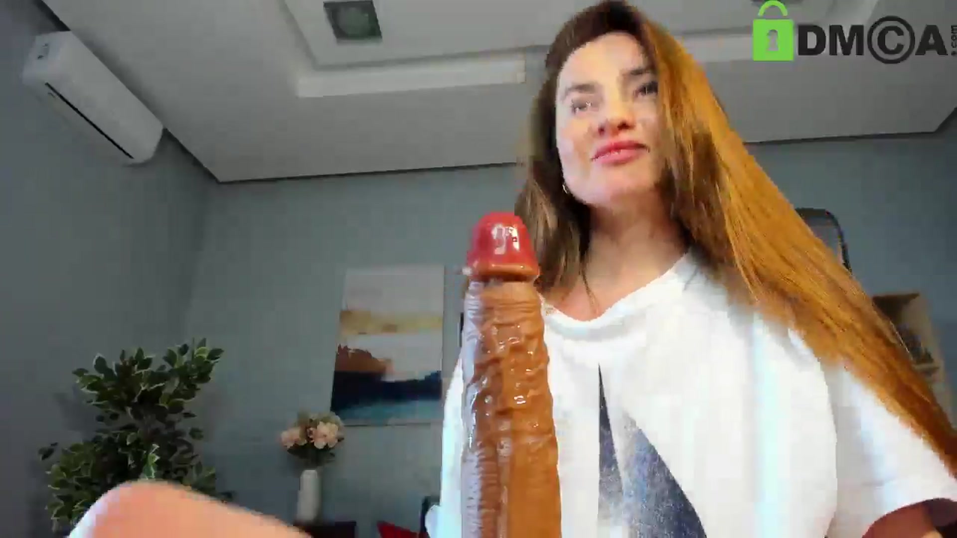 Gallery image thumbnail from Tilly_Casti's myfreecams stream on, 04/26/2025, 16:00 image 14 of 20