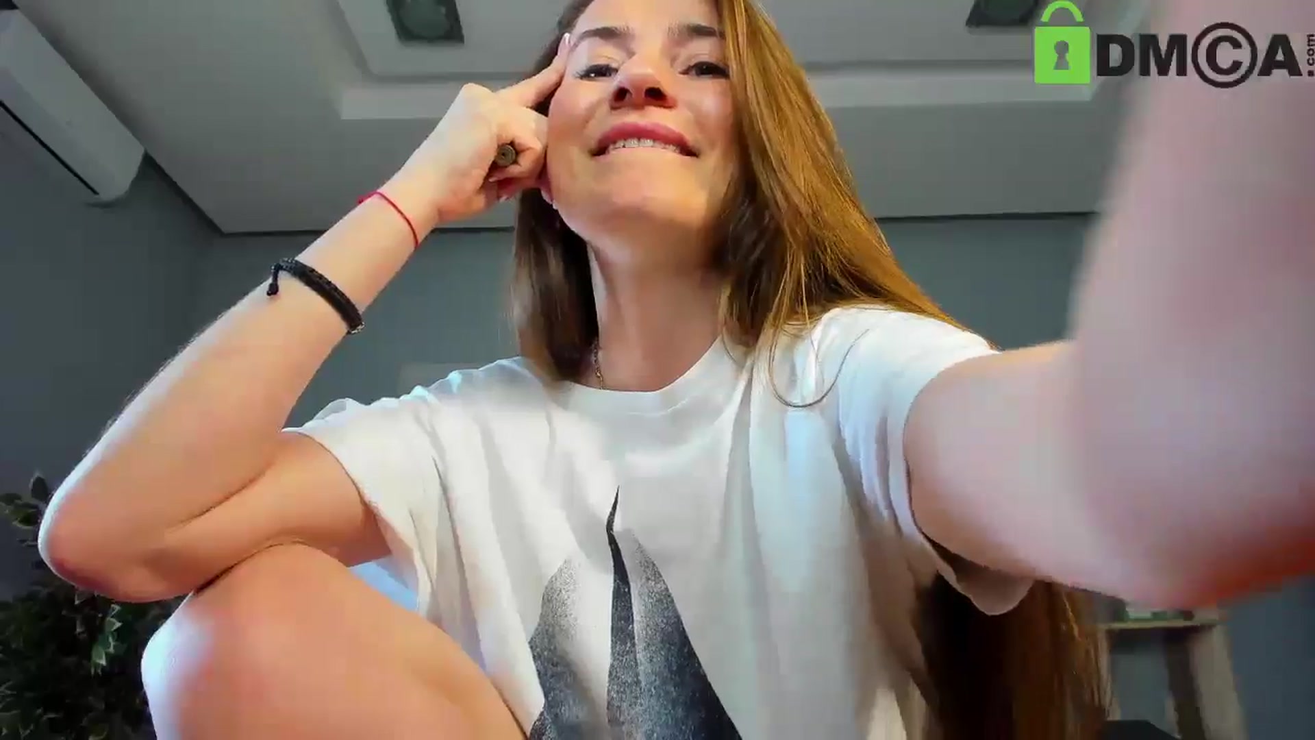 Gallery image thumbnail from Tilly_Casti's myfreecams stream on, 04/26/2025, 16:00 image 3 of 20