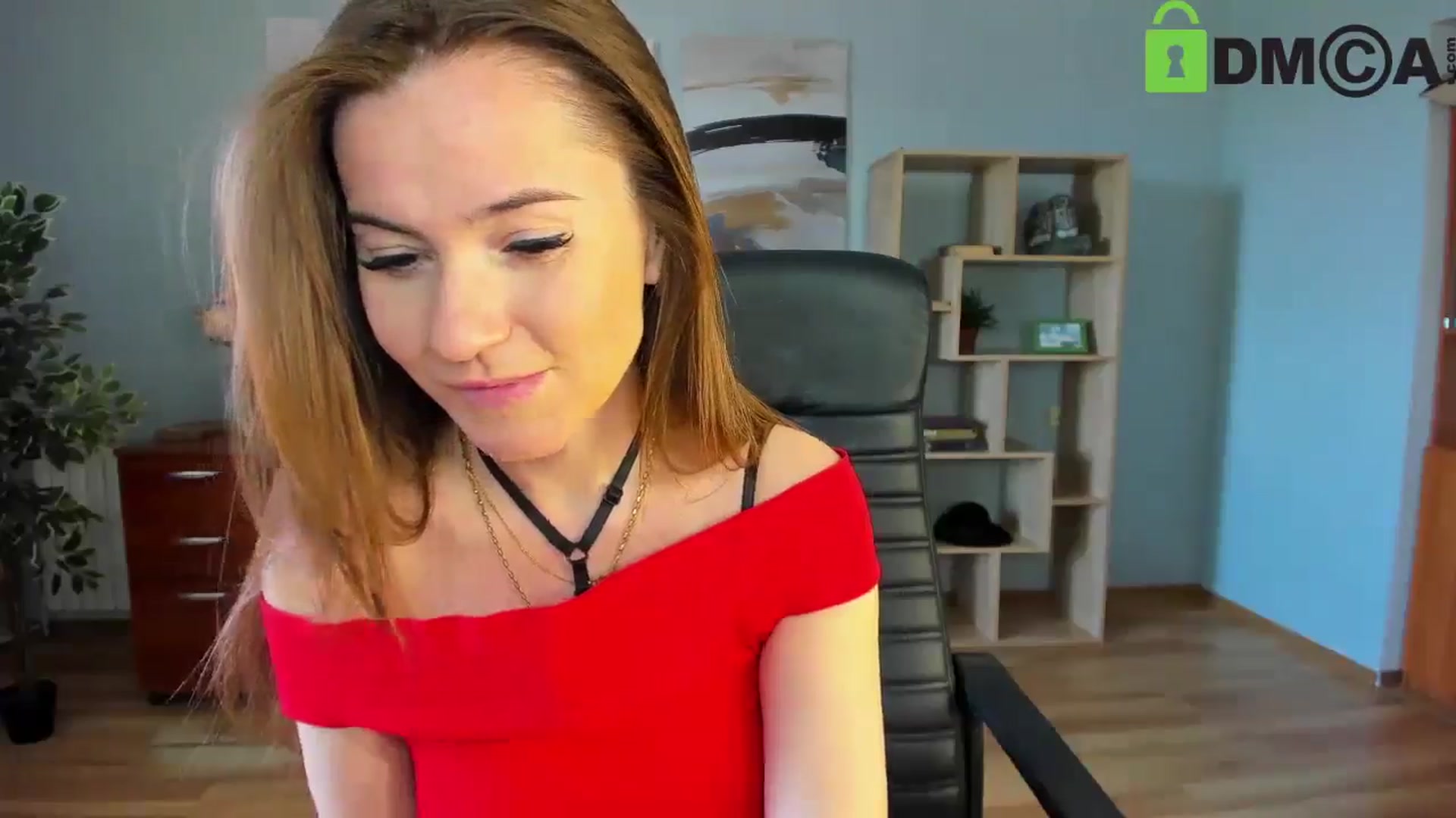 Gallery image thumbnail from Tilly_Casti's myfreecams stream on, 05/02/2025, 12:55 image 17 of 20