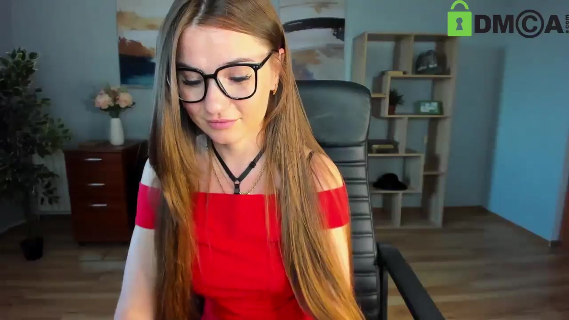Gallery image thumbnail from Tilly_Casti's myfreecams stream on, 05/02/2025, 16:05 image 14 of 20