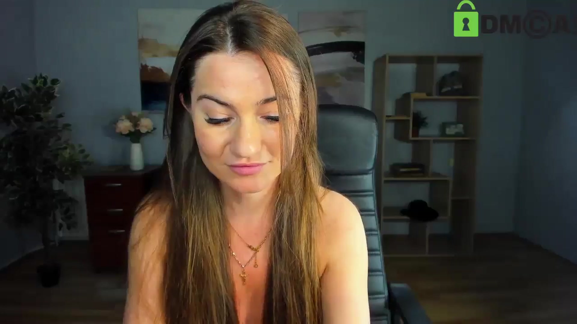 Gallery image thumbnail from Tilly_Casti's myfreecams stream on, 05/03/2025, 17:28 image 16 of 20