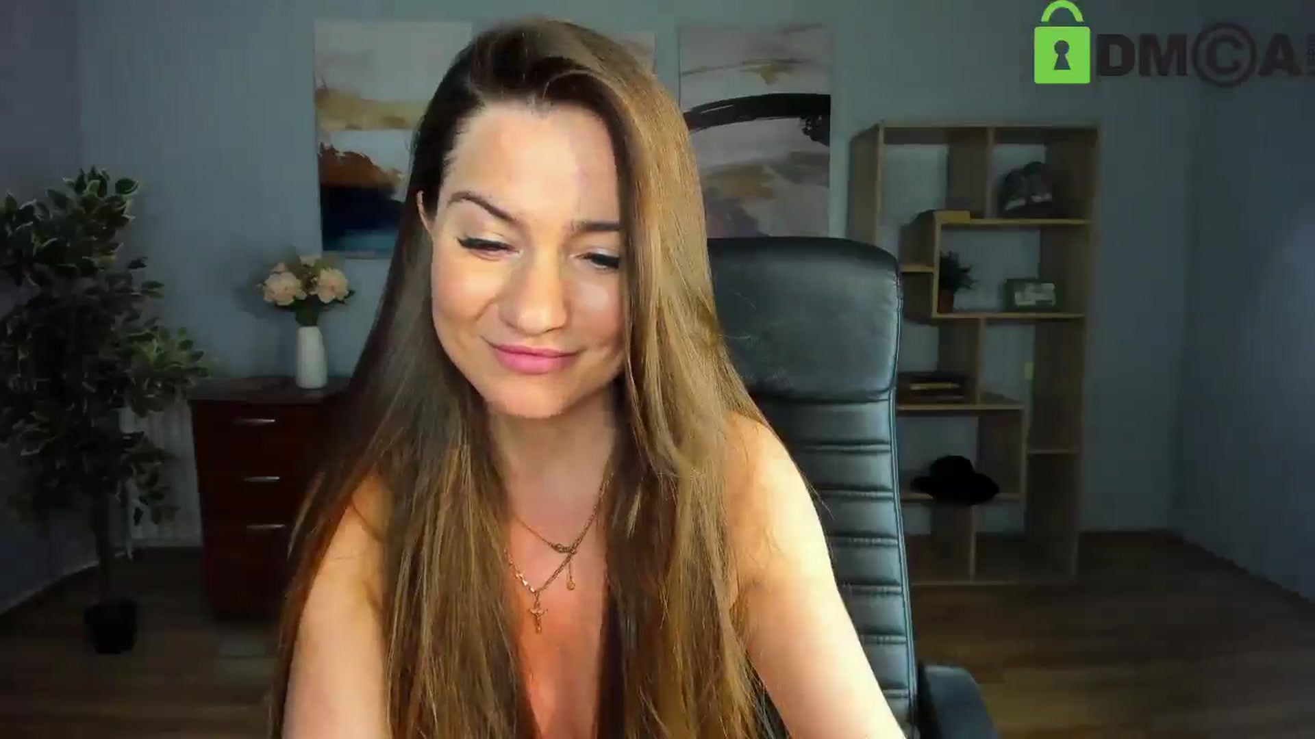 Gallery image thumbnail from Tilly_Casti's myfreecams stream on, 05/03/2025, 17:28 image 18 of 20