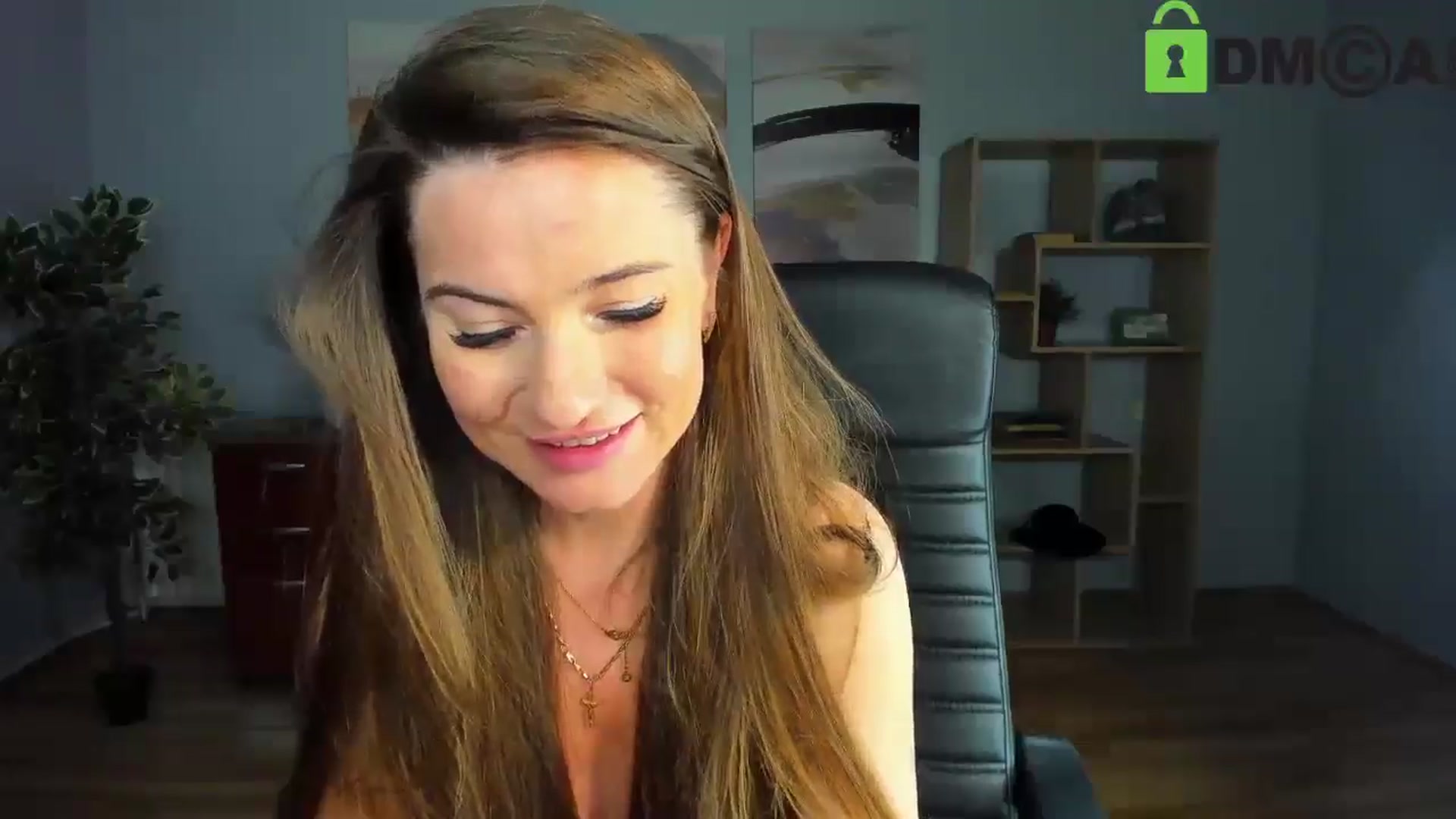 Gallery image thumbnail from Tilly_Casti's myfreecams stream on, 05/03/2025, 17:28 image 19 of 20