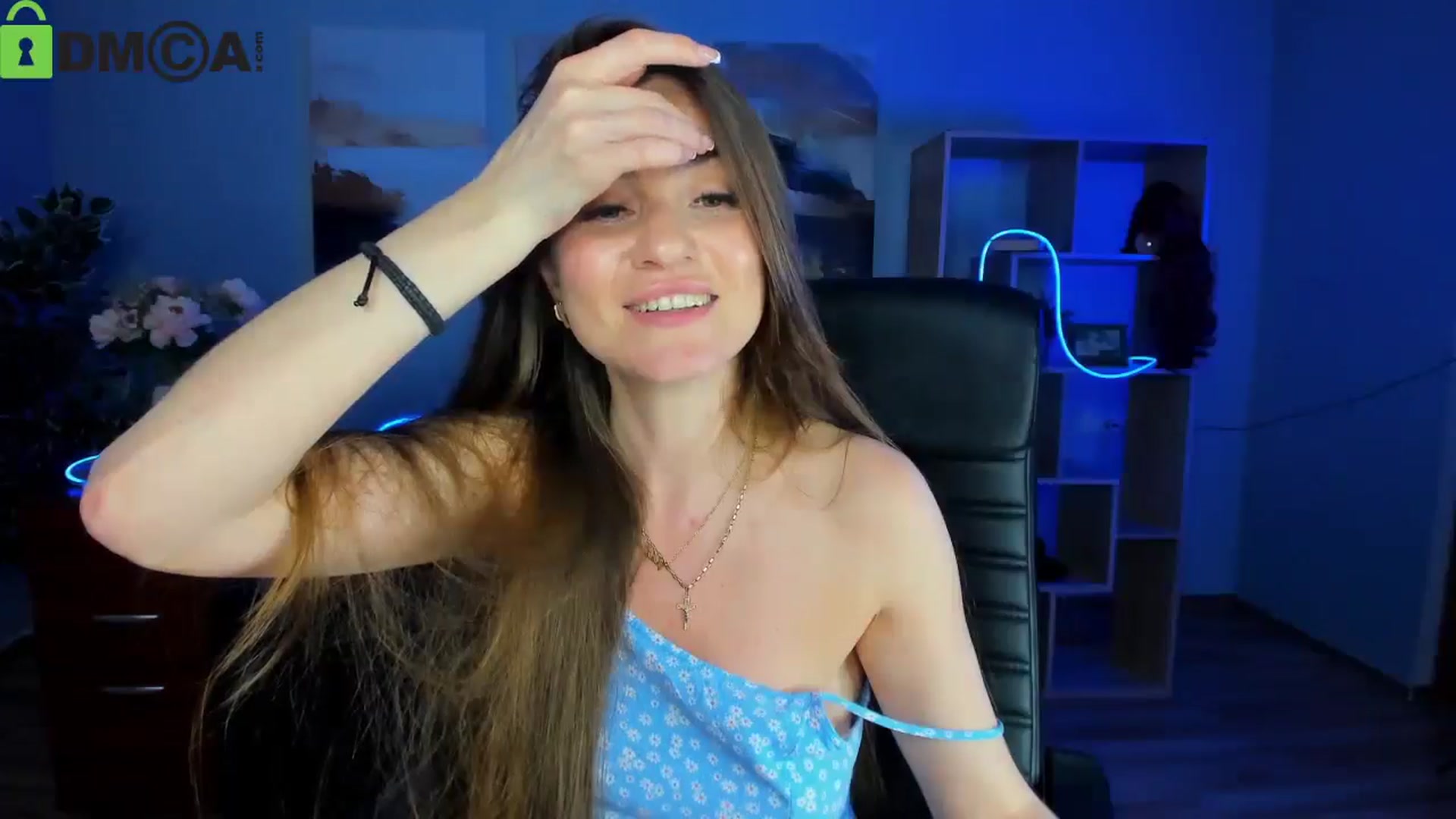 Gallery image thumbnail from Tilly_Casti's myfreecams stream on, 05/07/2025, 17:45 image 13 of 20