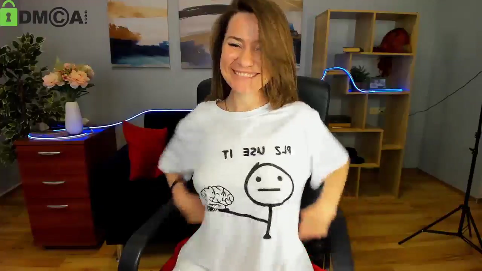 Gallery image thumbnail from Tilly_Casti's myfreecams stream on, 05/09/2025, 14:19 image 14 of 20