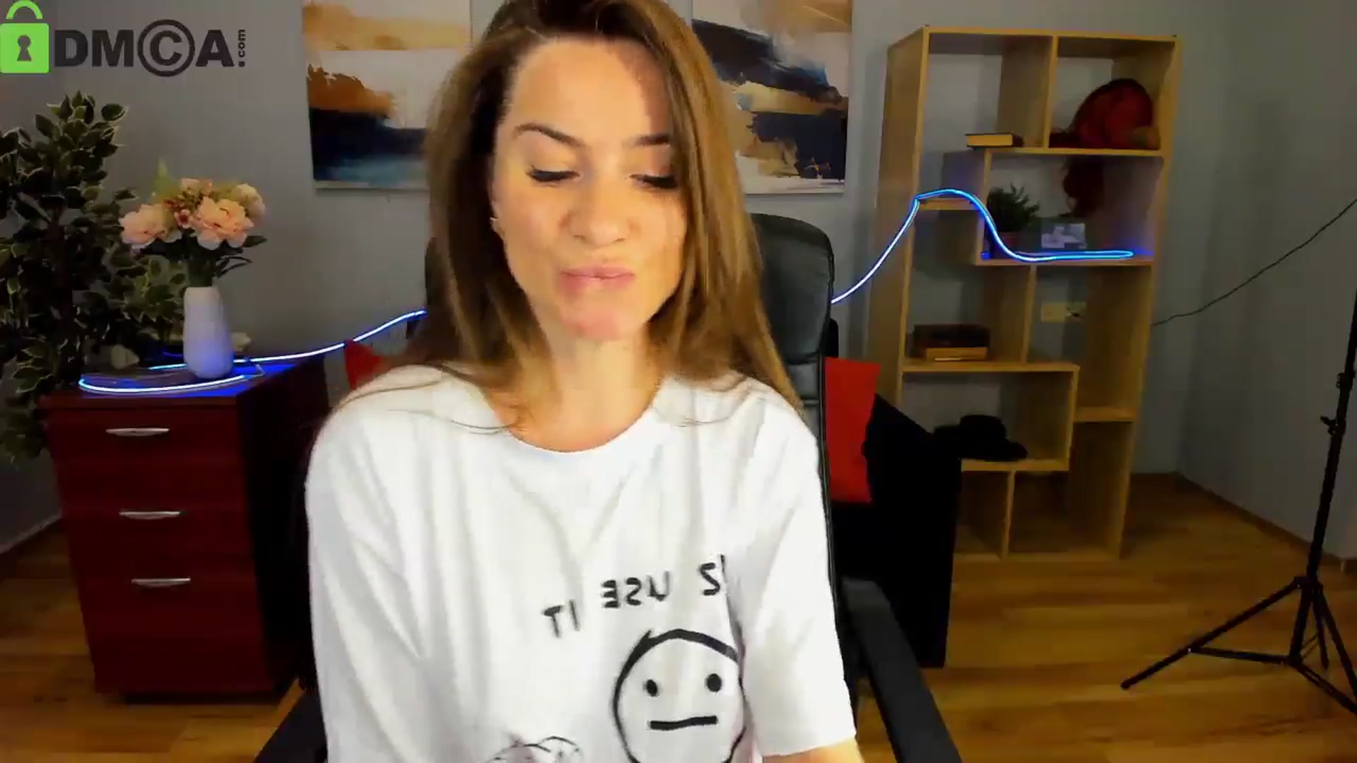 Gallery image thumbnail from Tilly_Casti's myfreecams stream on, 05/09/2025, 14:19 image 2 of 20