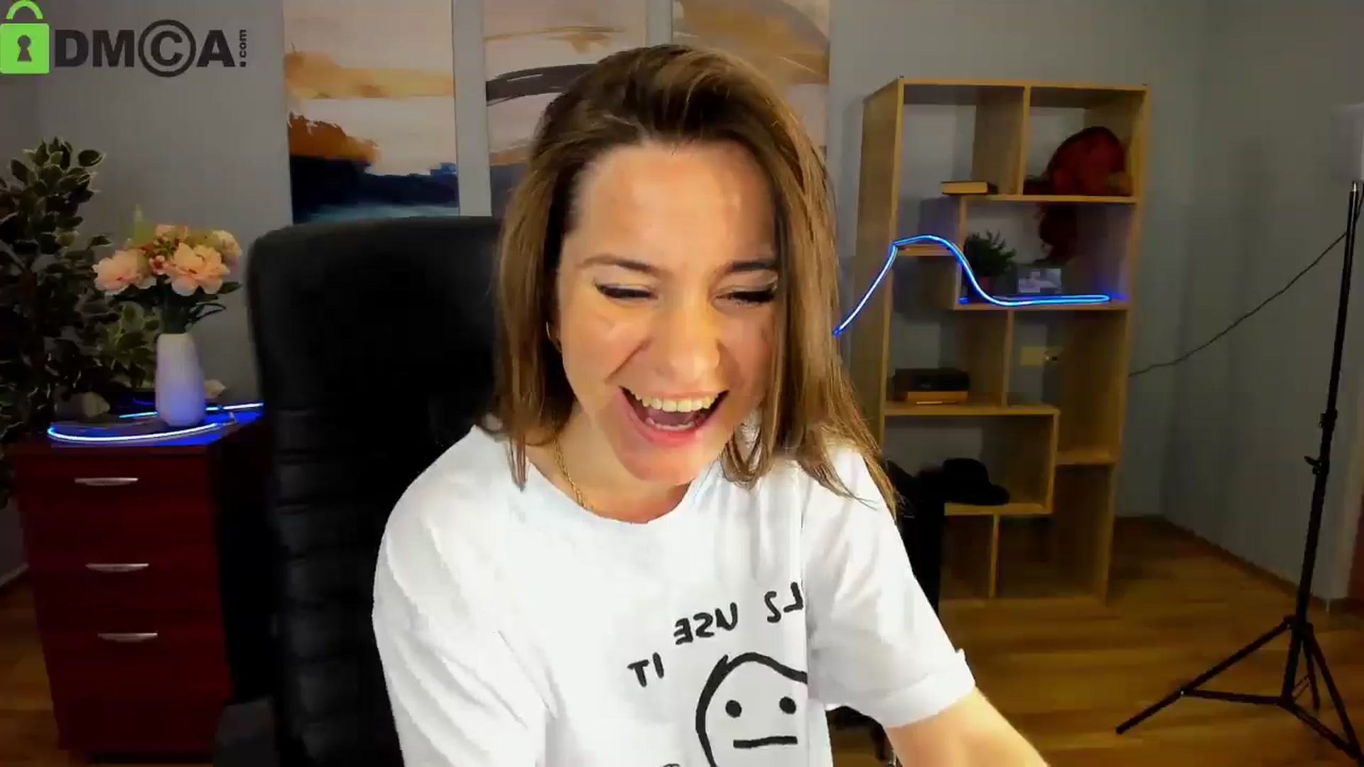 Gallery image thumbnail from Tilly_Casti's myfreecams stream on, 05/09/2025, 16:25 image 12 of 20