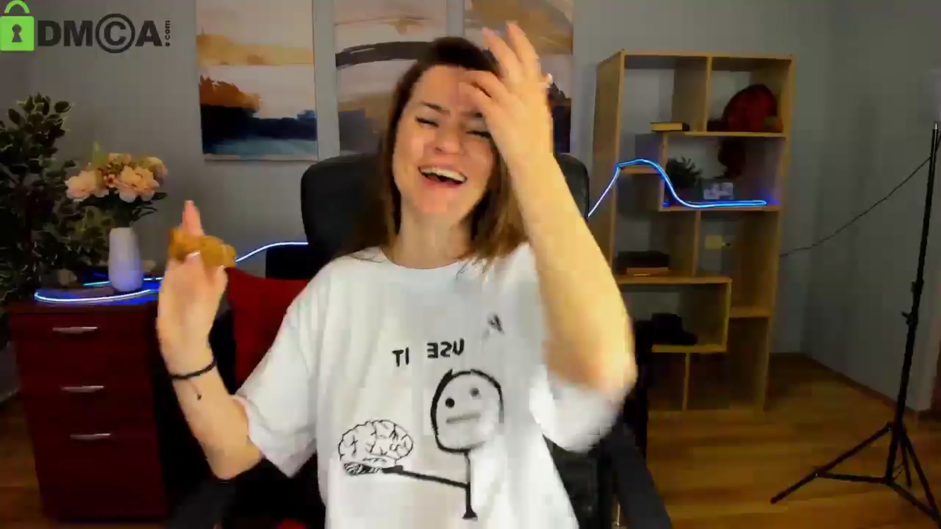 Gallery image thumbnail from Tilly_Casti's myfreecams stream on, 05/09/2025, 16:25 image 16 of 20