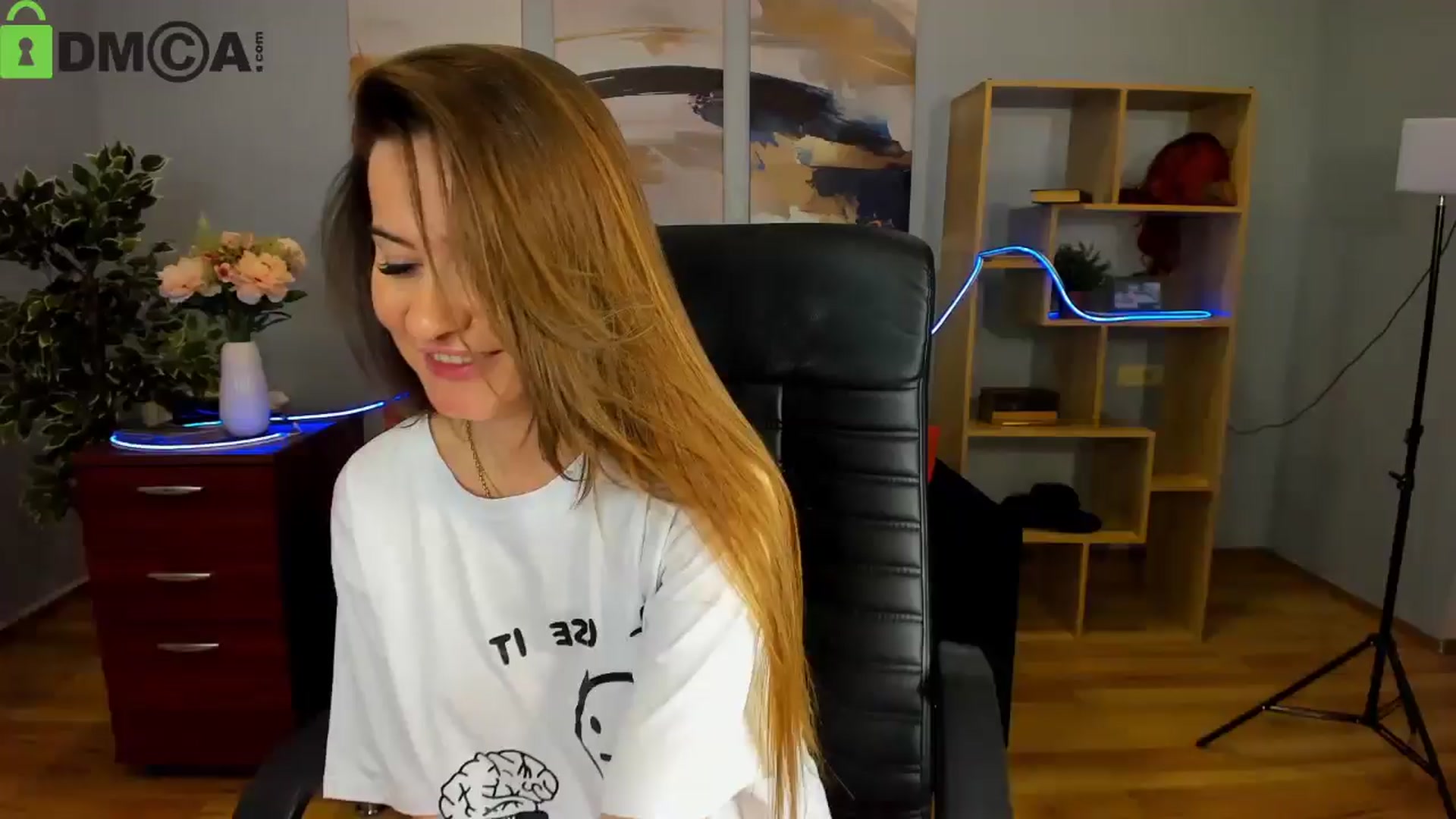Gallery image thumbnail from Tilly_Casti's myfreecams stream on, 05/09/2025, 17:25 image 1 of 20