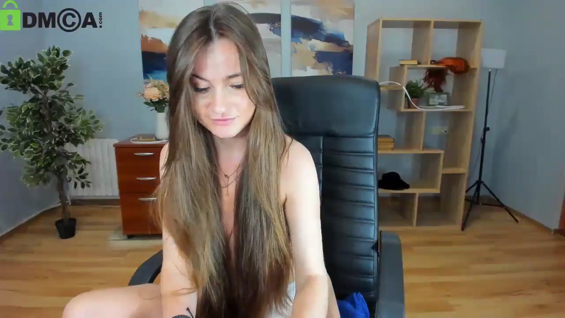 Gallery image thumbnail from Tilly_Casti's myfreecams stream on, 05/14/2025, 17:32 image 3 of 20