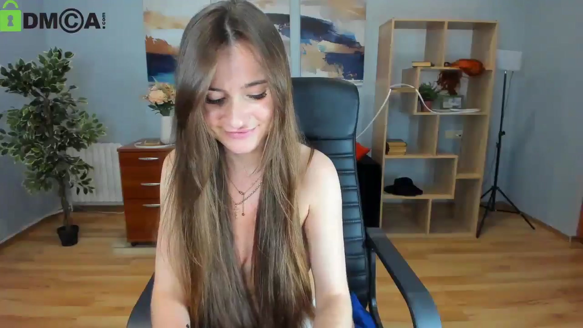 Gallery image thumbnail from Tilly_Casti's myfreecams stream on, 05/14/2025, 17:32 image 9 of 20