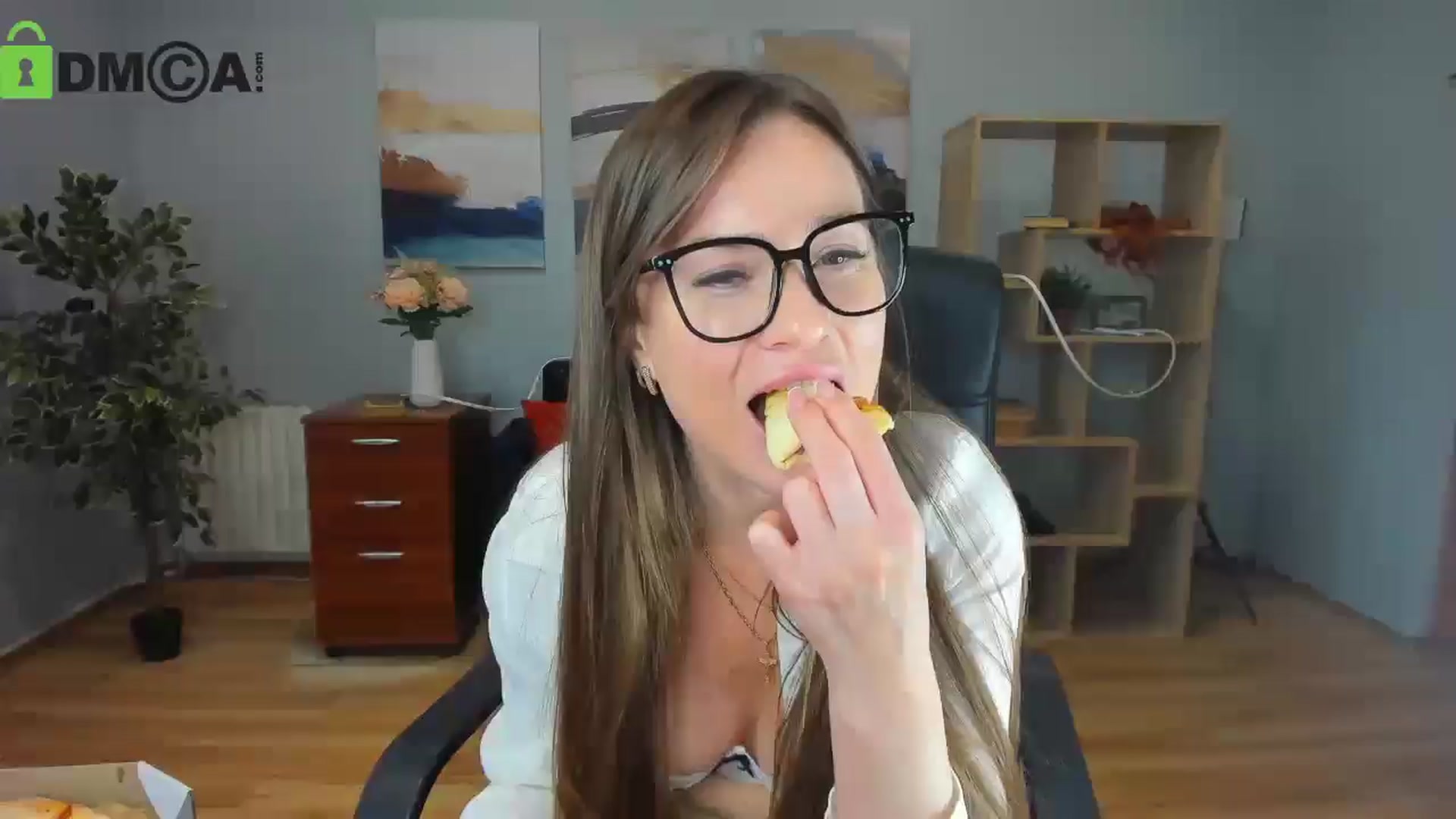 Gallery image thumbnail from Tilly_Casti's myfreecams stream on, 05/18/2025, 13:59 image 11 of 20