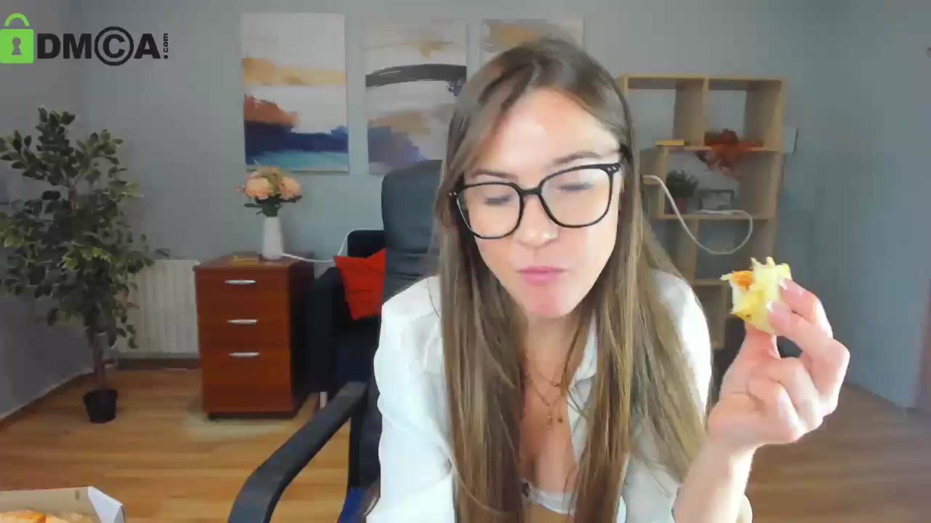 Gallery image thumbnail from Tilly_Casti's myfreecams stream on, 05/18/2025, 13:59 image 12 of 20