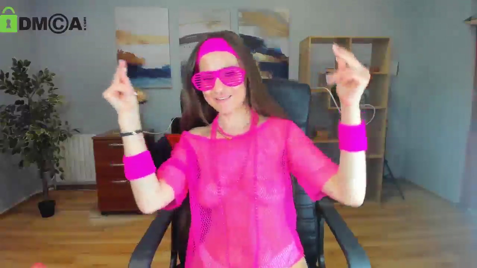 Gallery image thumbnail from Tilly_Casti's myfreecams stream on, 05/18/2025, 18:00 image 4 of 20