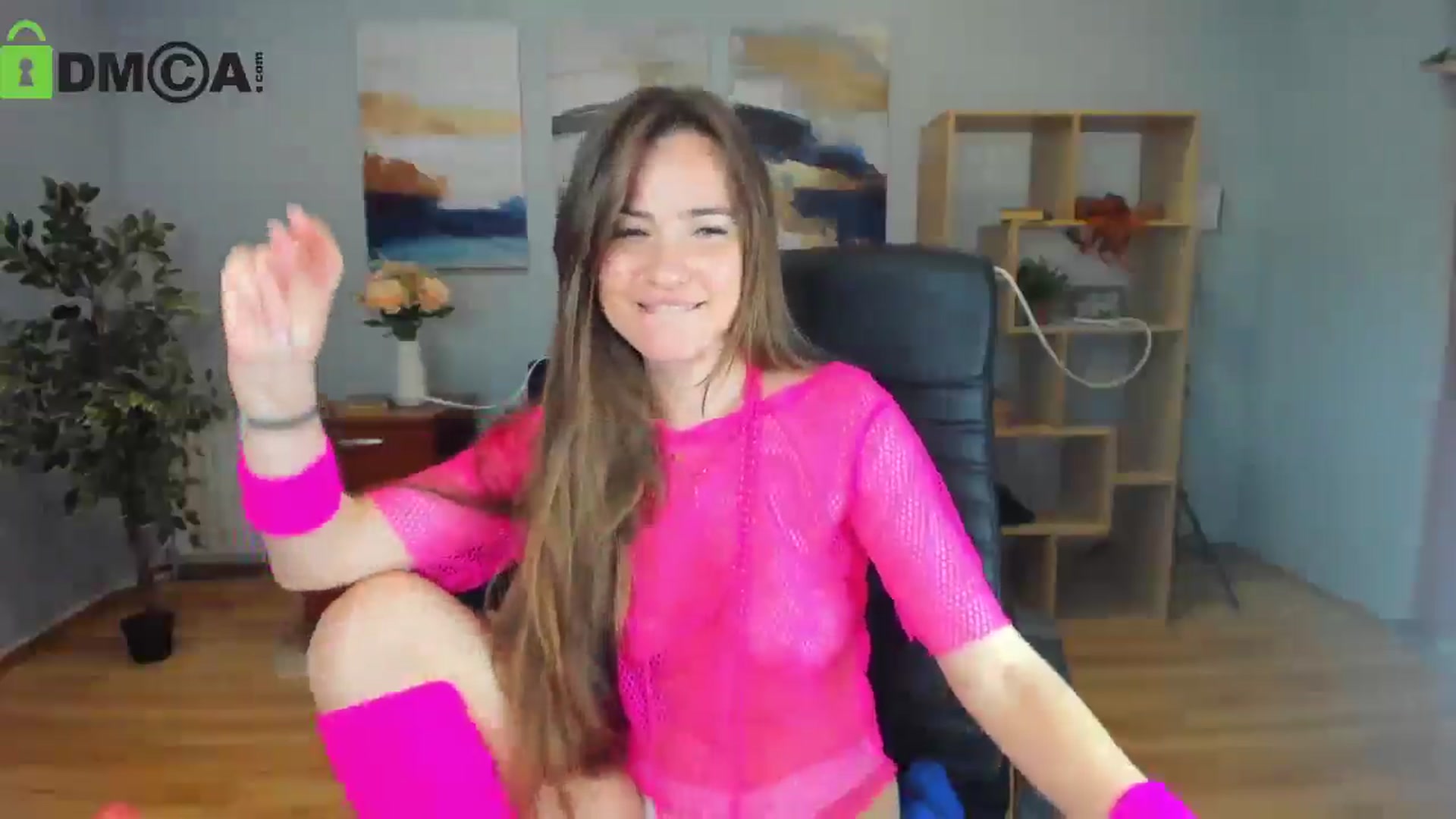 Gallery image thumbnail from Tilly_Casti's myfreecams stream on, 05/18/2025, 18:00 image 6 of 20