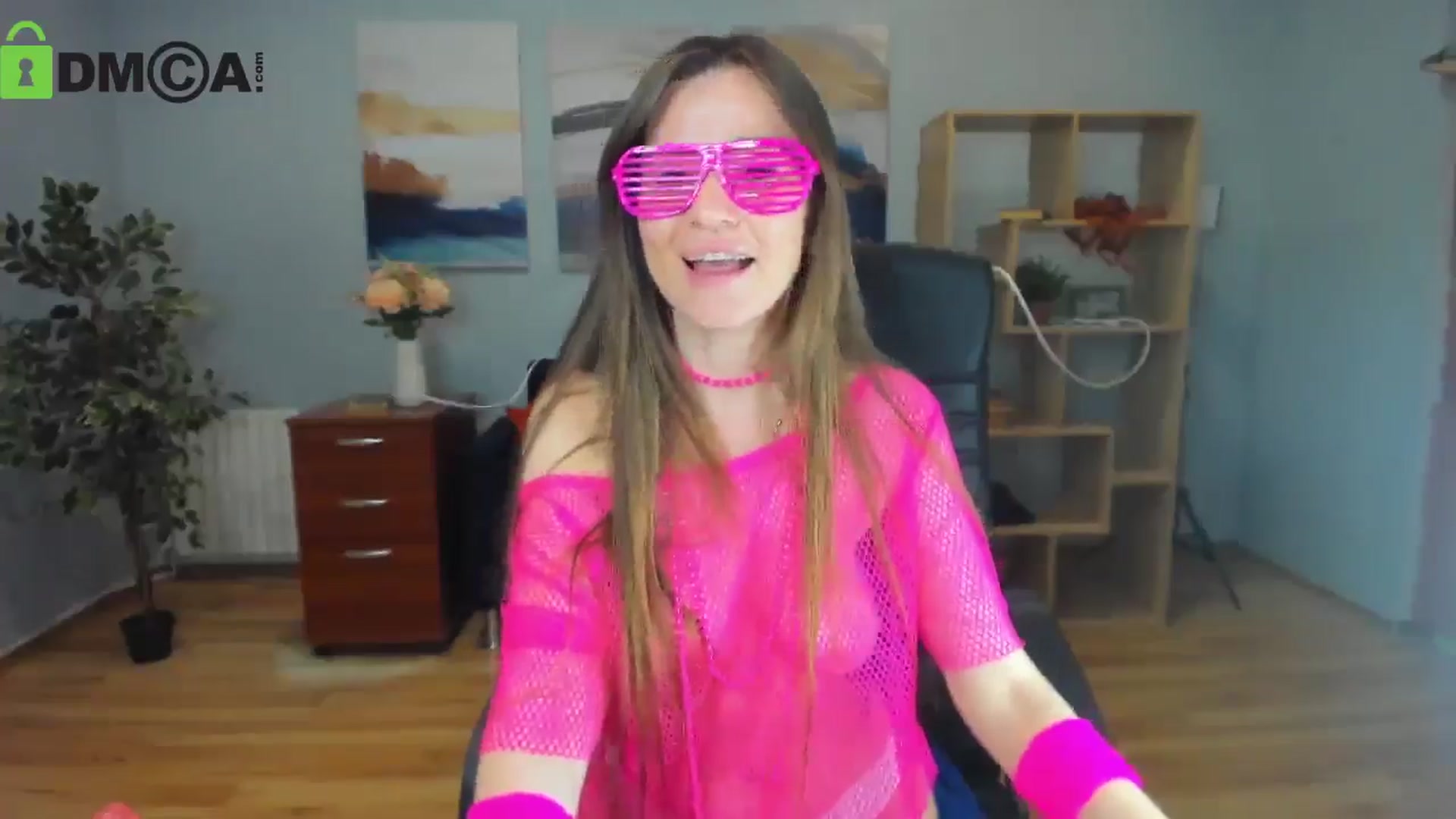 Gallery image thumbnail from Tilly_Casti's myfreecams stream on, 05/18/2025, 18:00 image 16 of 20