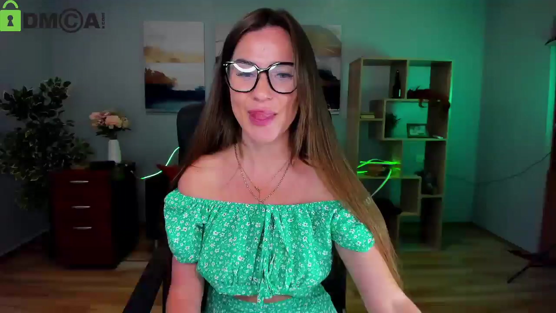 Gallery image thumbnail from Tilly_Casti's myfreecams stream on, 06/07/2025, 17:28 image 6 of 20