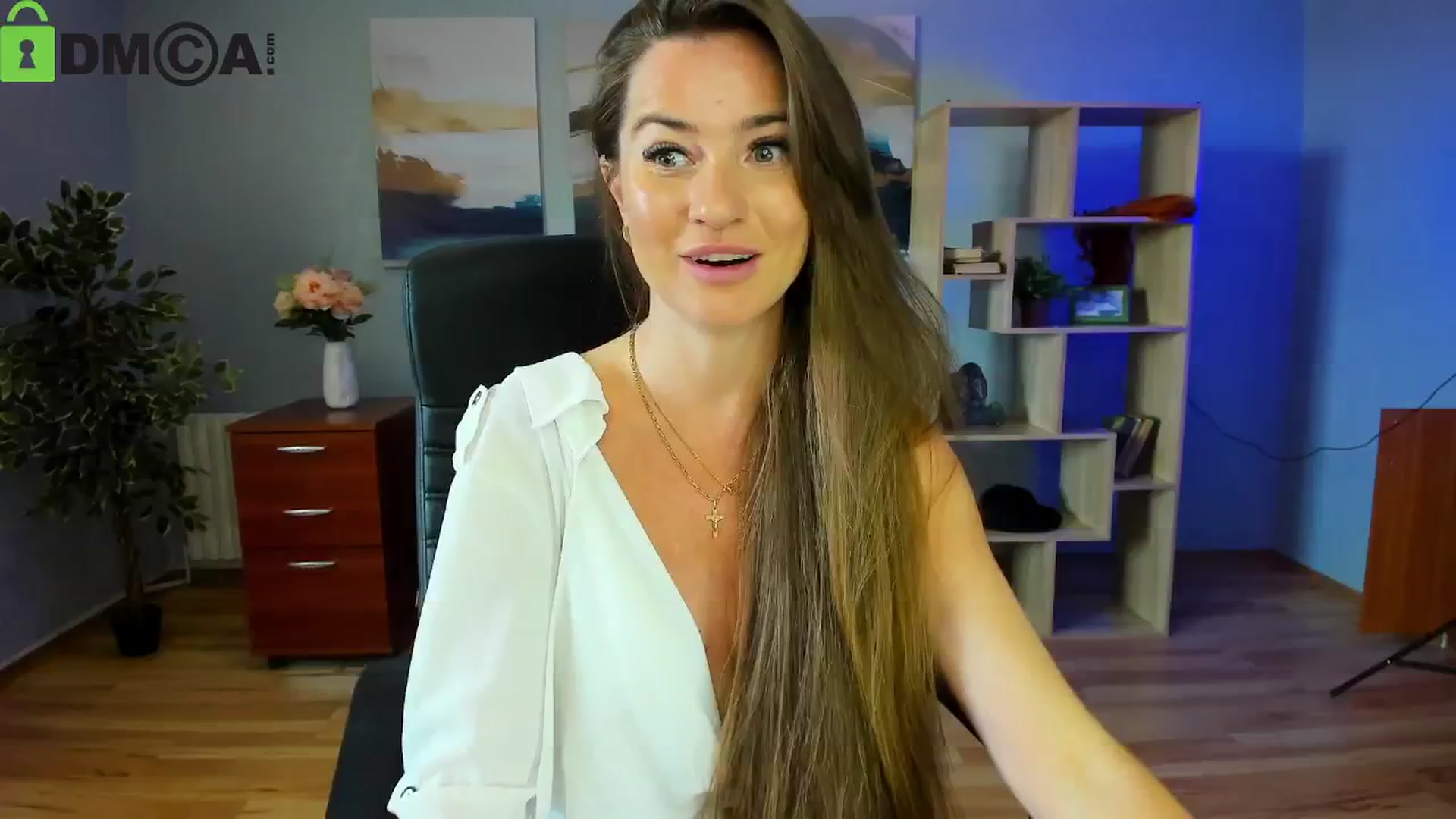 Gallery image thumbnail from Tilly_Casti's myfreecams stream on, 06/18/2025, 13:35 image 2 of 20