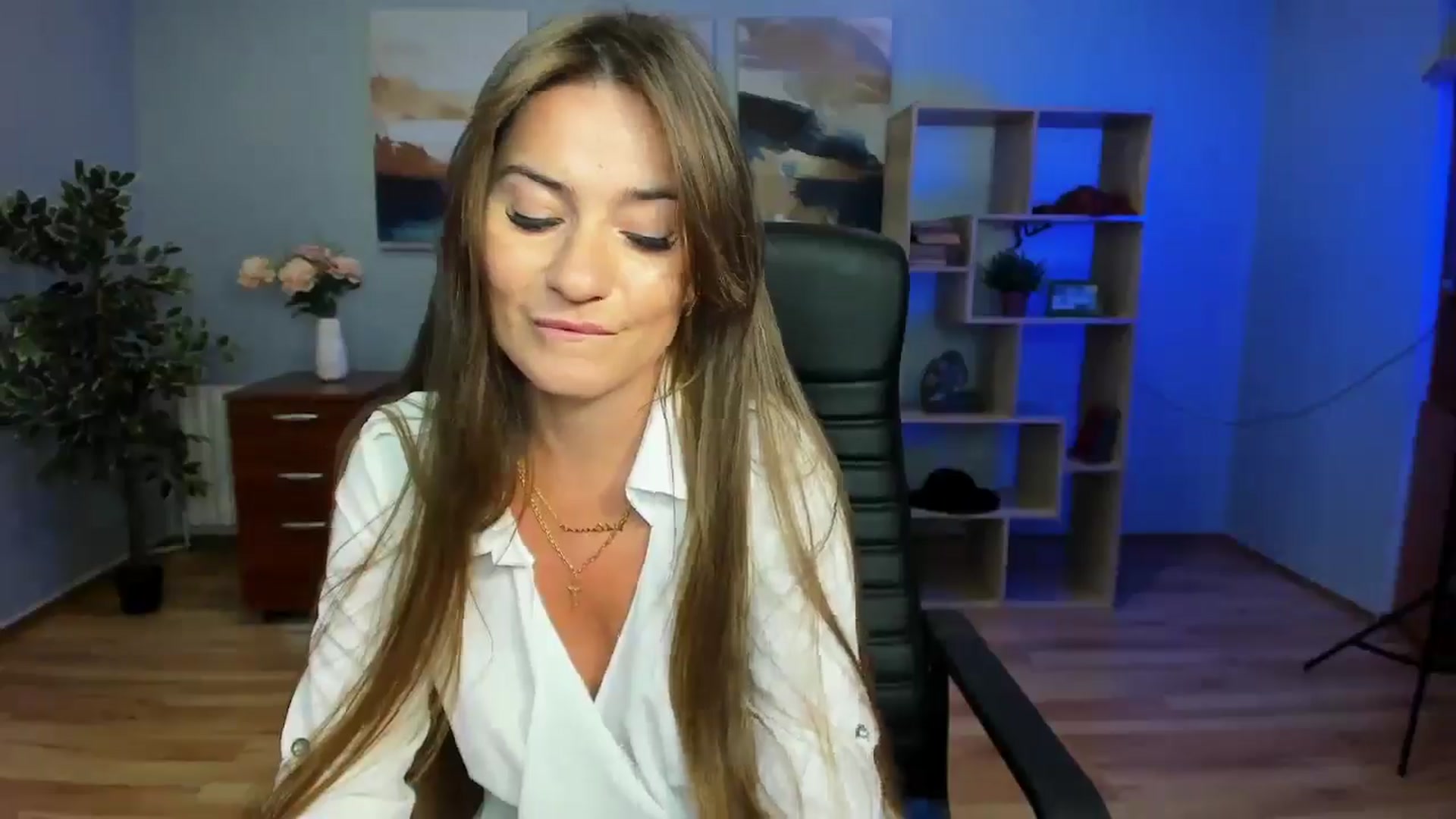 Gallery image thumbnail from Tilly_Casti's myfreecams stream on, 06/26/2025, 15:37 image 18 of 20