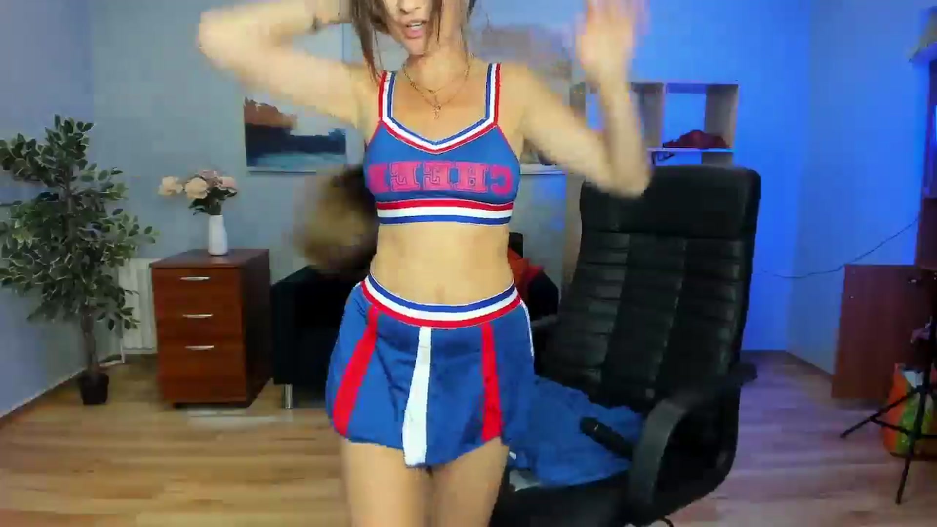 Gallery image thumbnail from Tilly_Casti's myfreecams stream on, 06/26/2025, 17:57 image 13 of 20