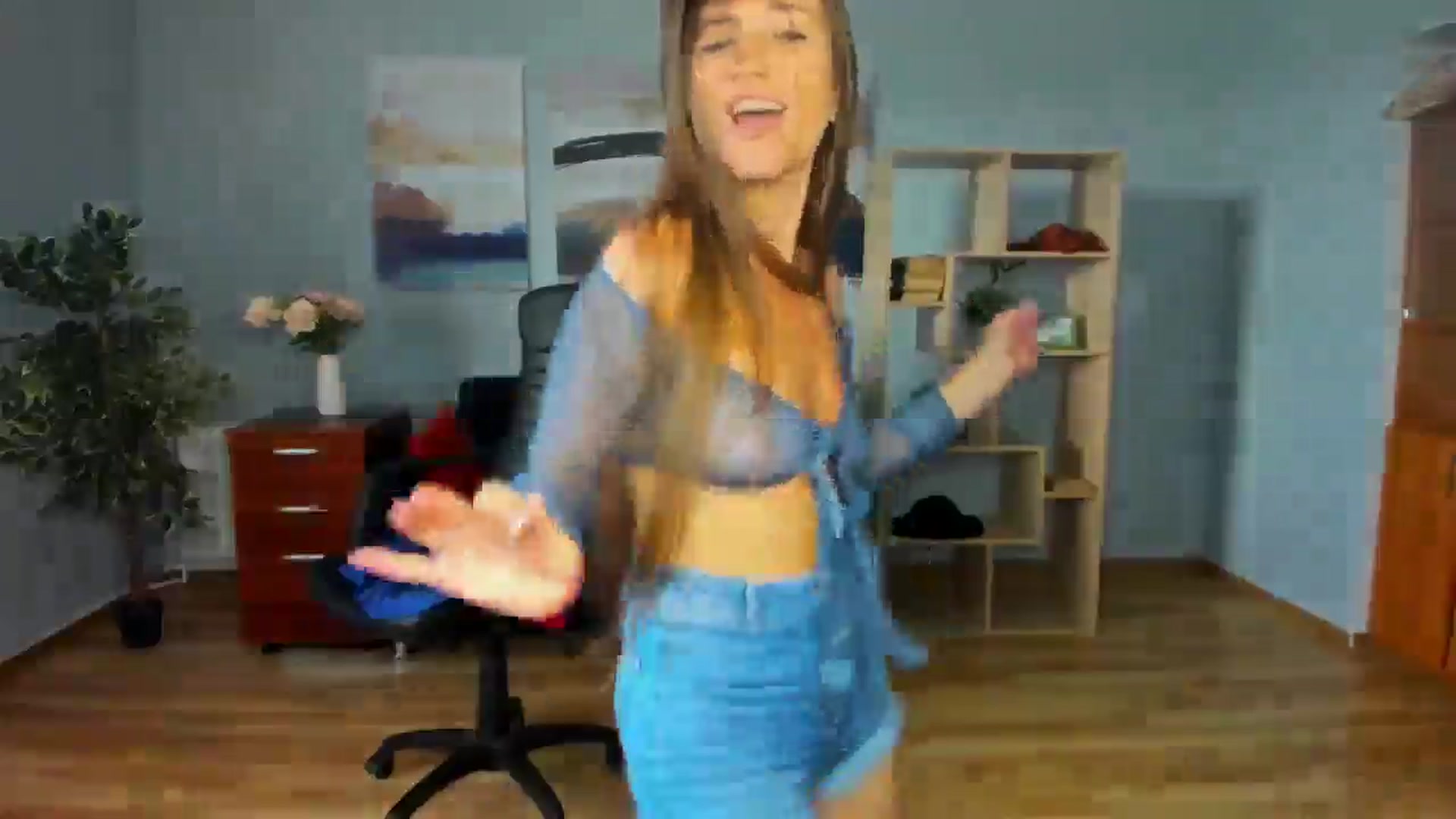 Gallery image thumbnail from Tilly_Casti's myfreecams stream on, 06/28/2025, 16:59 image 6 of 20