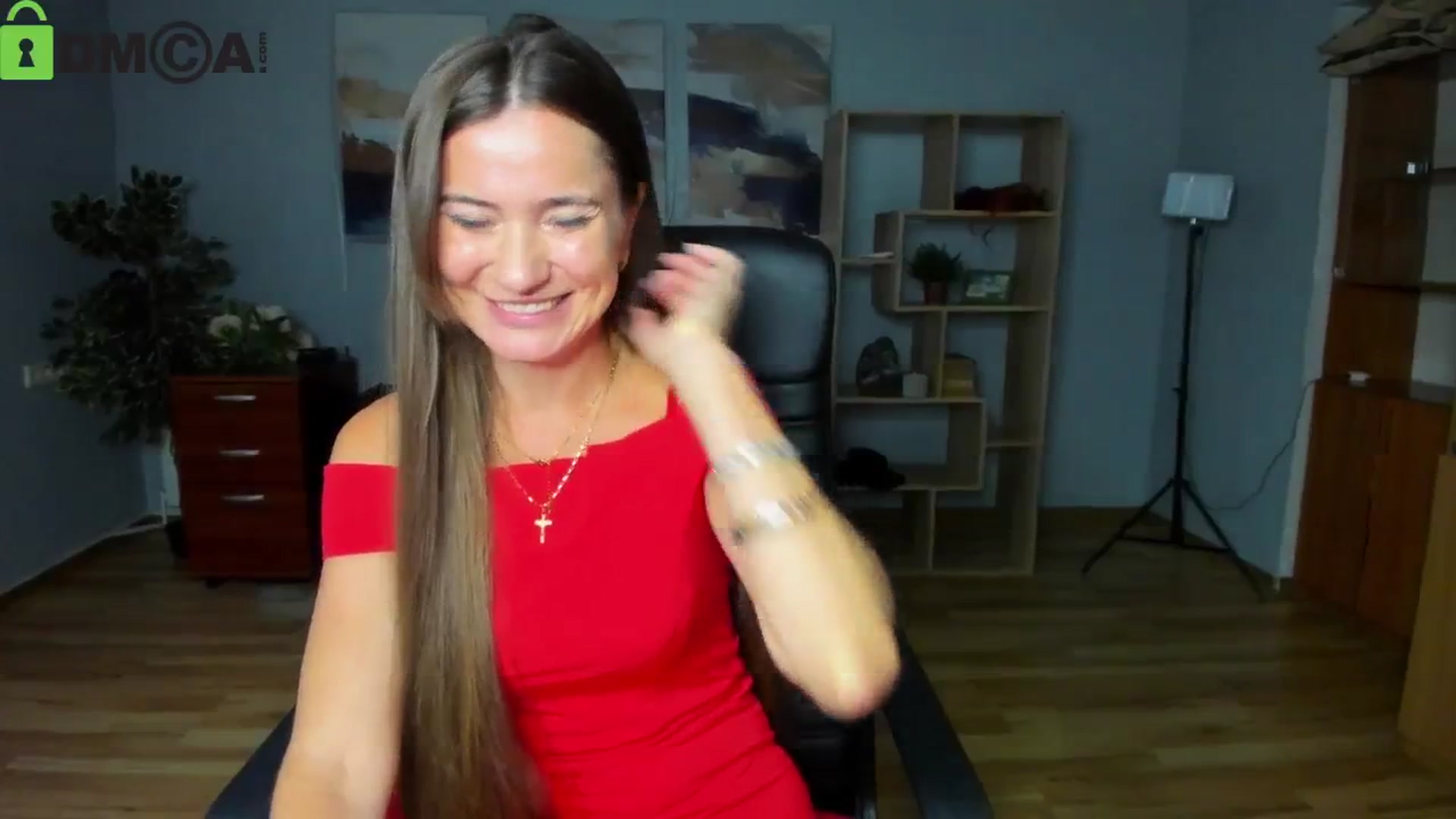 Gallery image thumbnail from Tilly_Casti's myfreecams stream on, 08/03/2025, 17:09 image 2 of 20