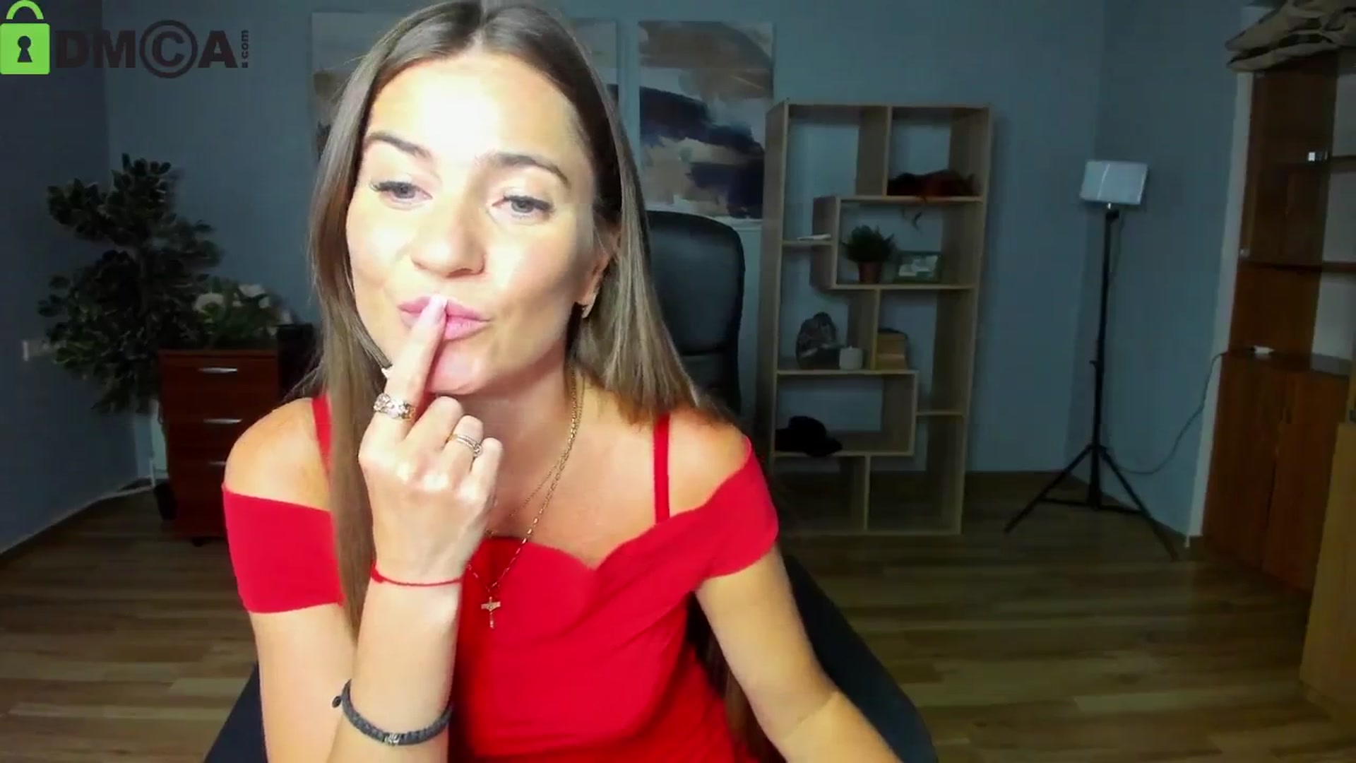 Gallery image thumbnail from Tilly_Casti's myfreecams stream on, 08/03/2025, 17:09 image 3 of 20