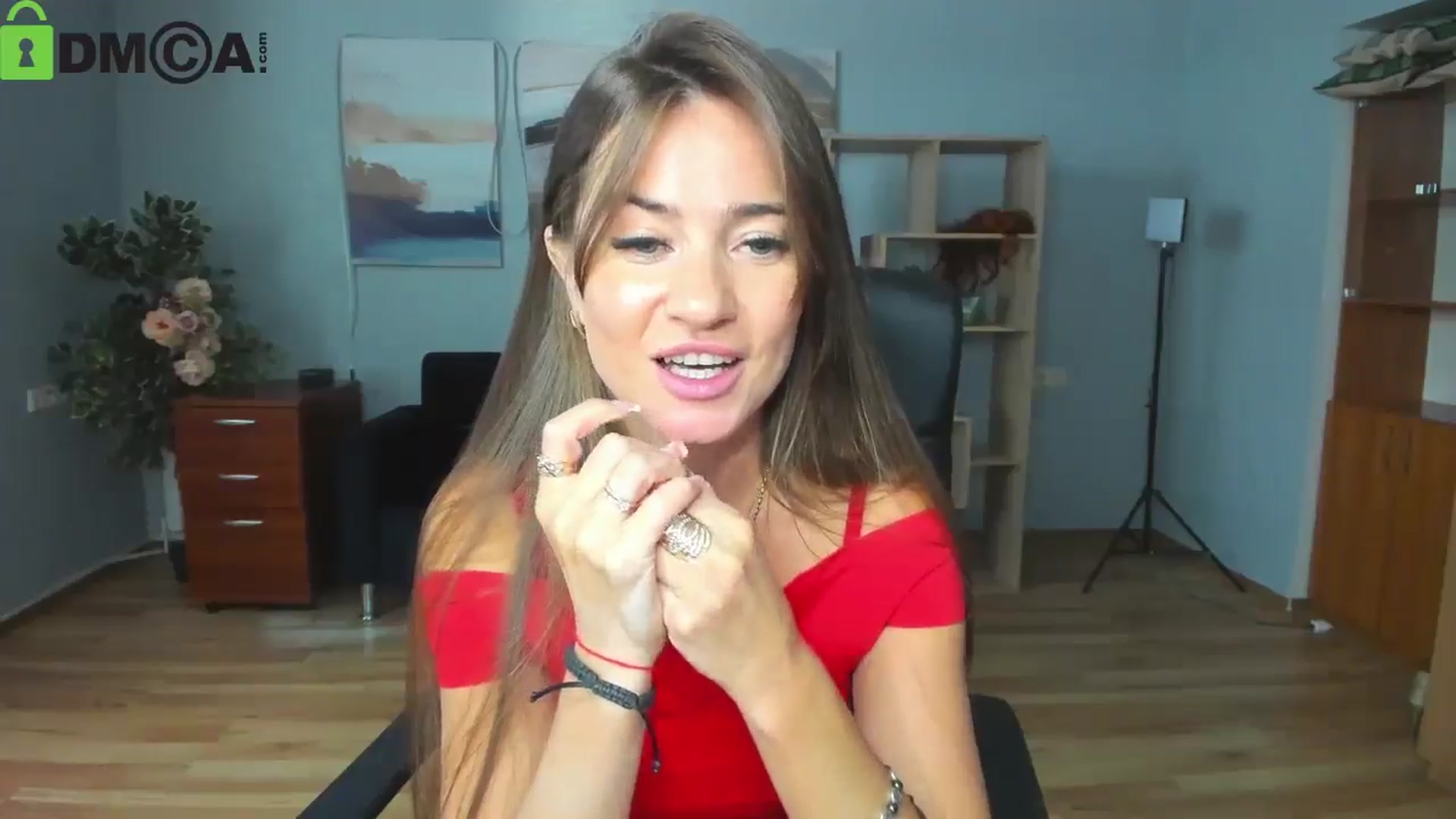Gallery image thumbnail from Tilly_Casti's myfreecams stream on, 08/15/2025, 14:11 image 7 of 20